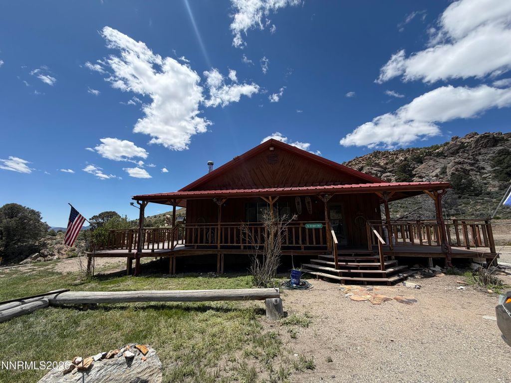 Photo of 255 N Main Street, Tonopah, NV 89049 (MLS # 260006332)