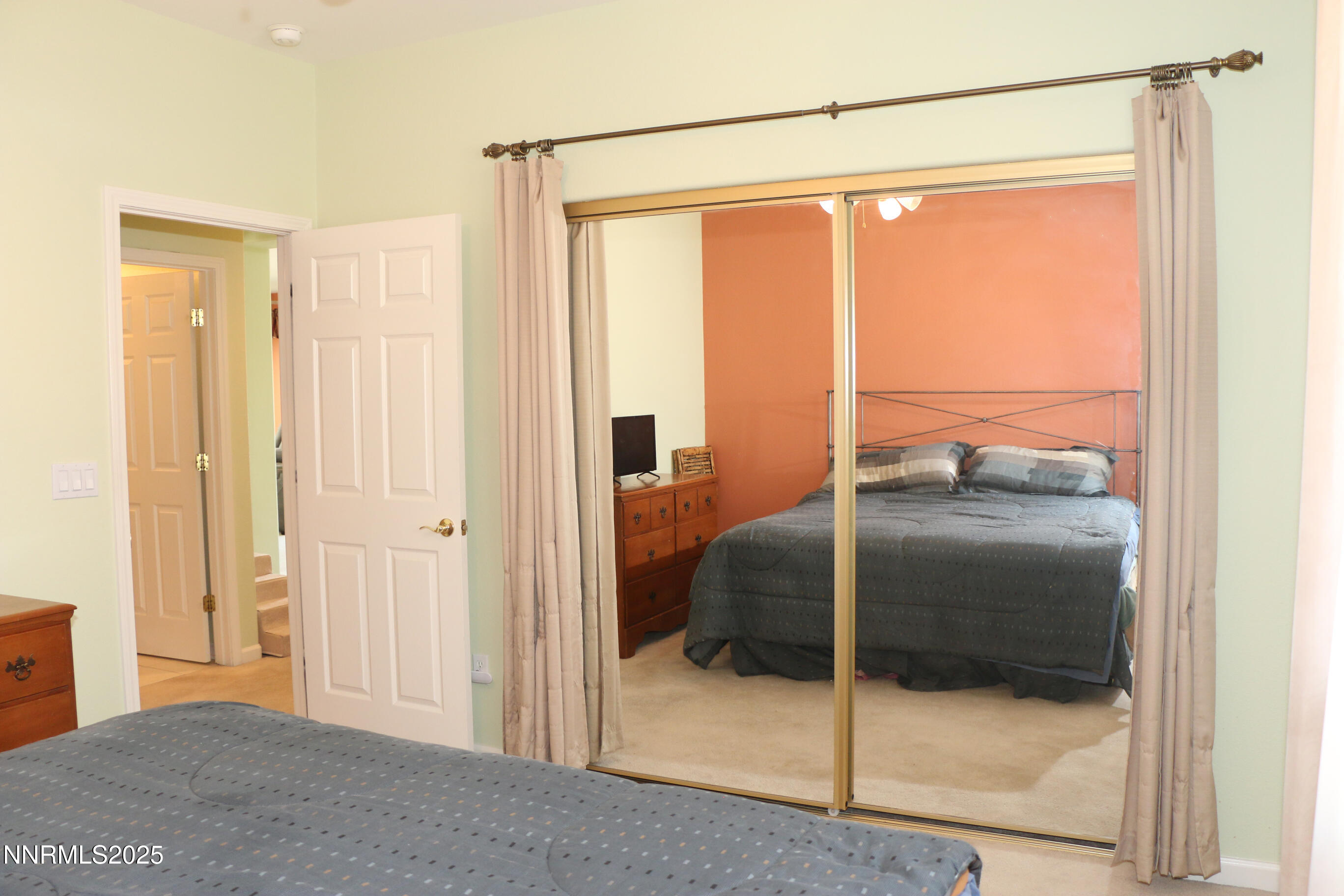 Sparks, Nevada 89434, United States, 2 Bedrooms Bedrooms, ,2 BathroomsBathrooms,Residential,Active,206911