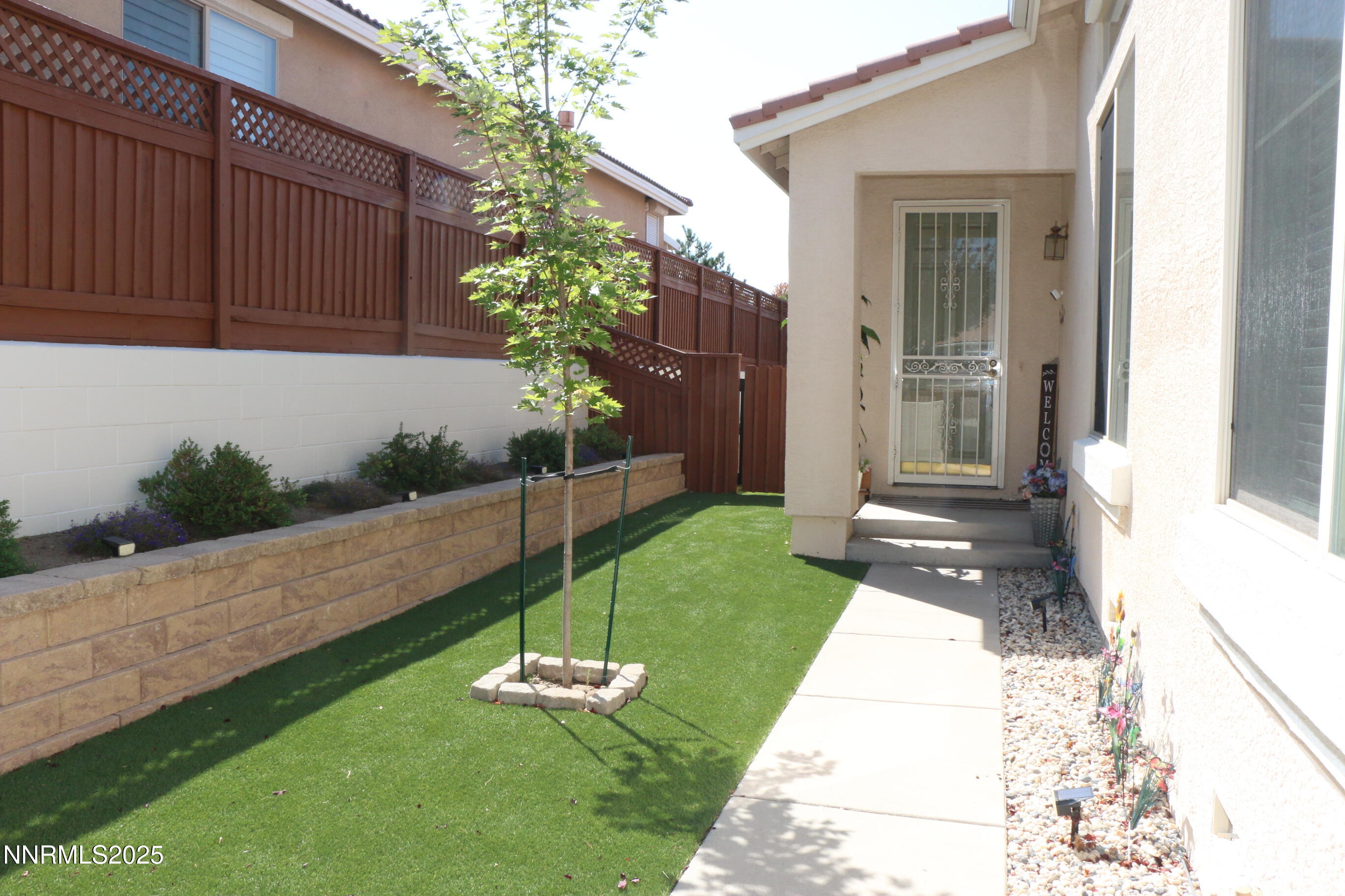 Sparks, Nevada 89434, United States, 2 Bedrooms Bedrooms, ,2 BathroomsBathrooms,Residential,Active,206911