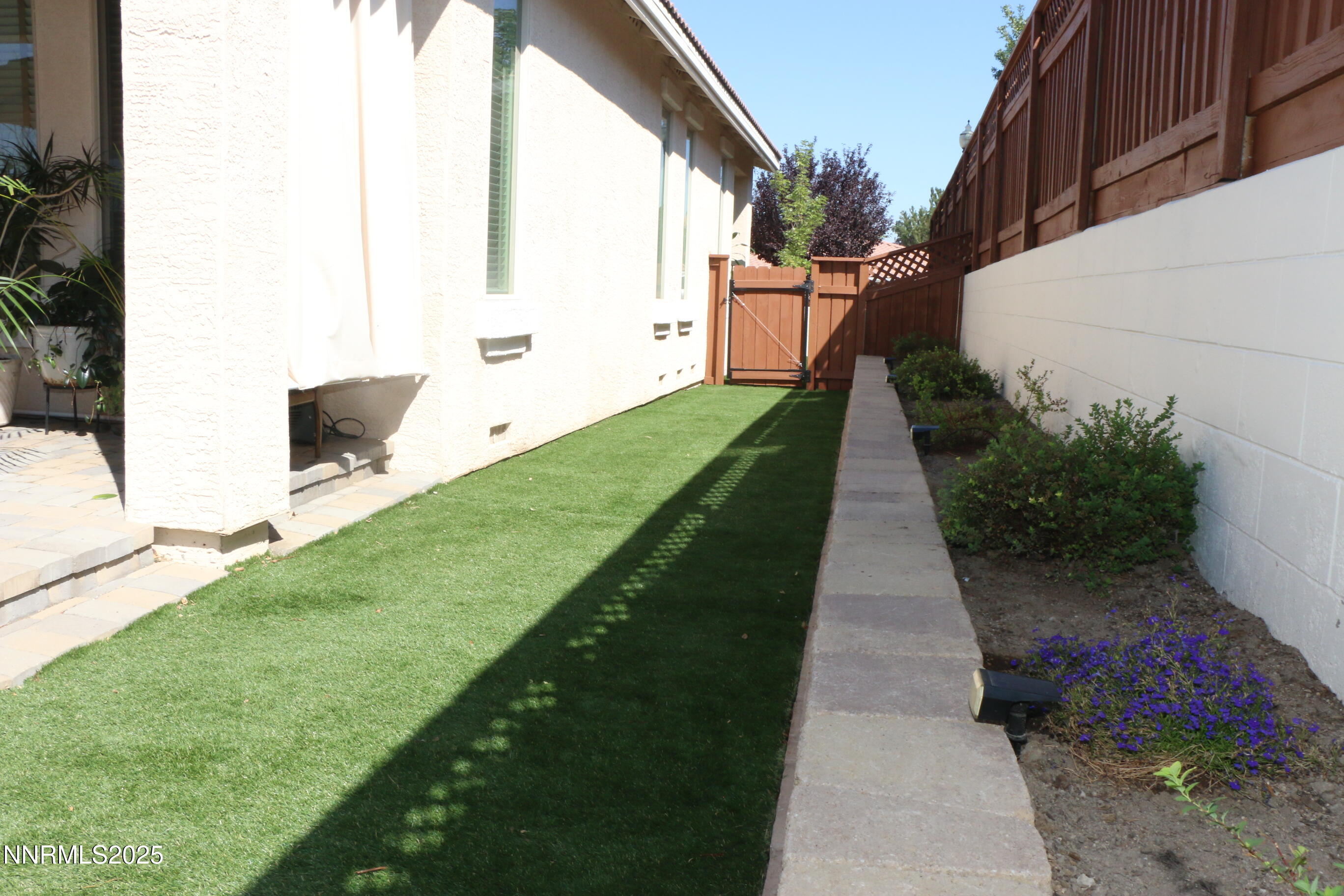 Sparks, Nevada 89434, United States, 2 Bedrooms Bedrooms, ,2 BathroomsBathrooms,Residential,Active,206911