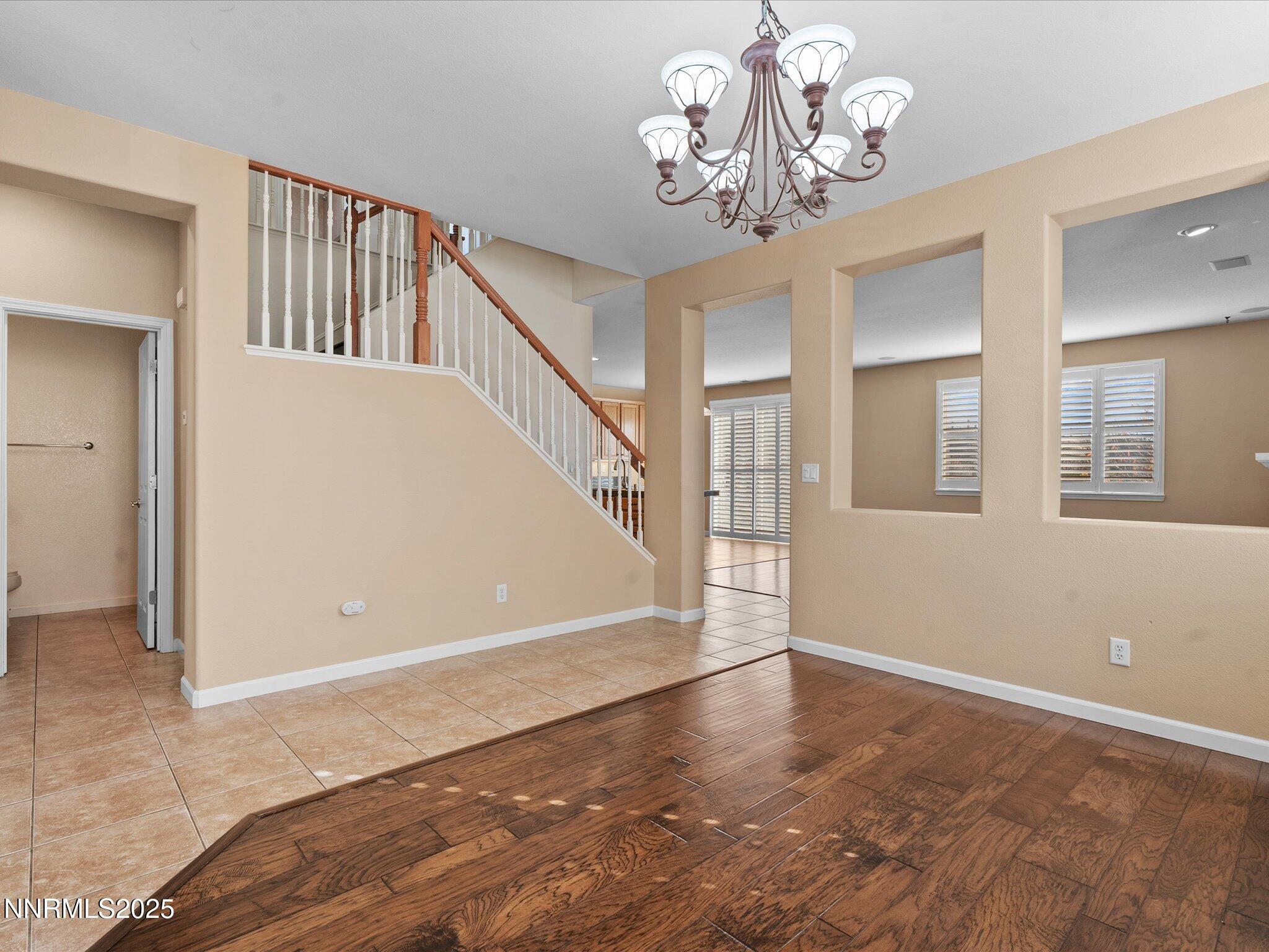 05-1710 Jewel Star Ct-104