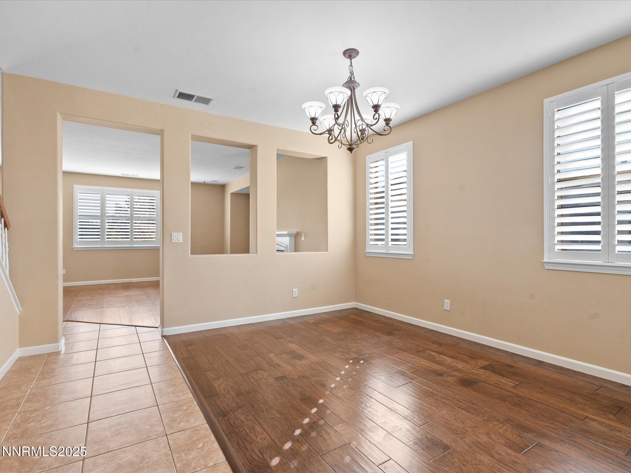 04-1710 Jewel Star Ct-103