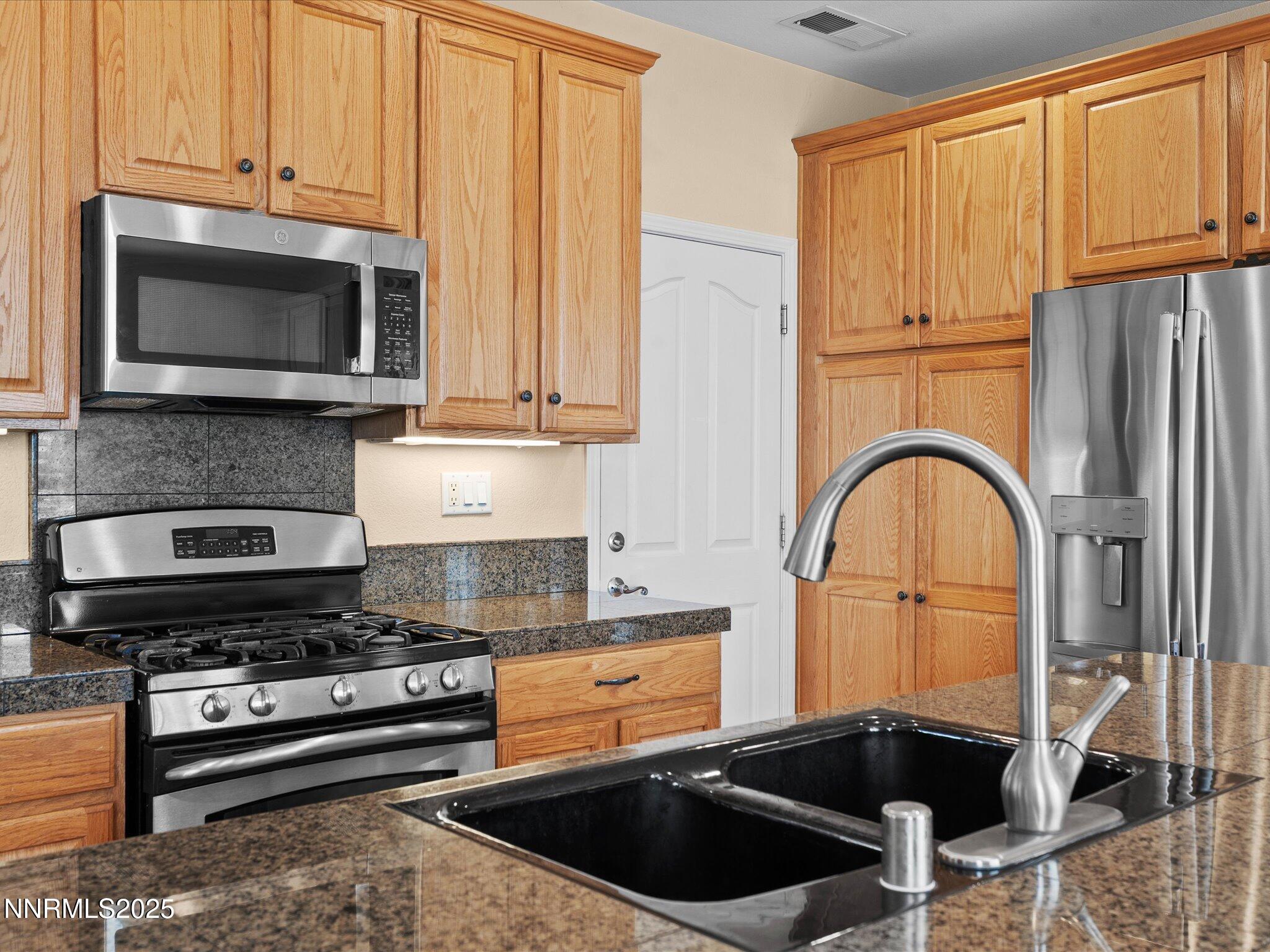 22-1710 Jewel Star Ct-121