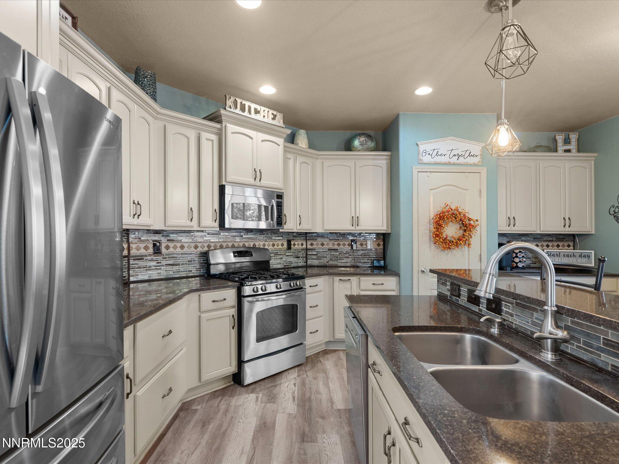 16-1357 Horse Creek Way-115