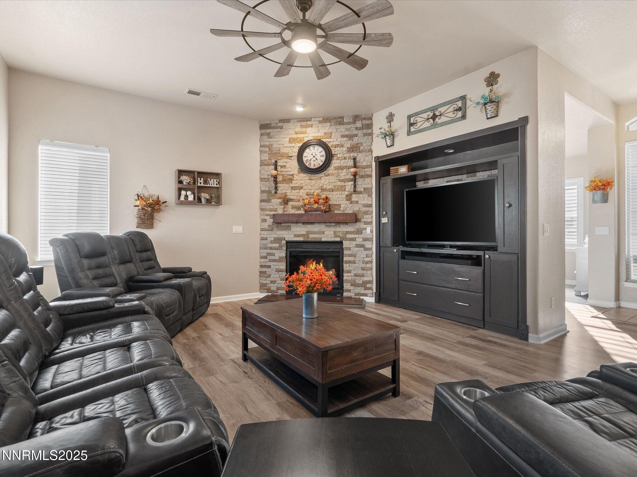 10-1357 Horse Creek Way-109