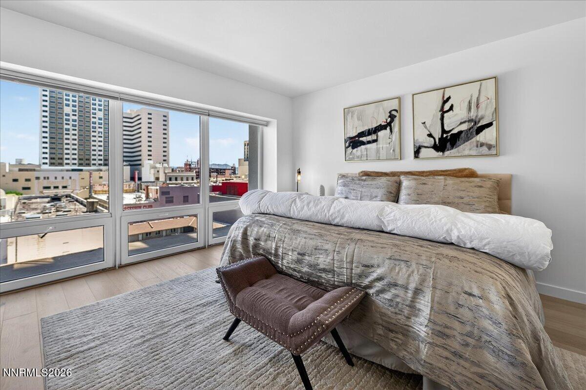 255 N Sierra Street UNIT 606