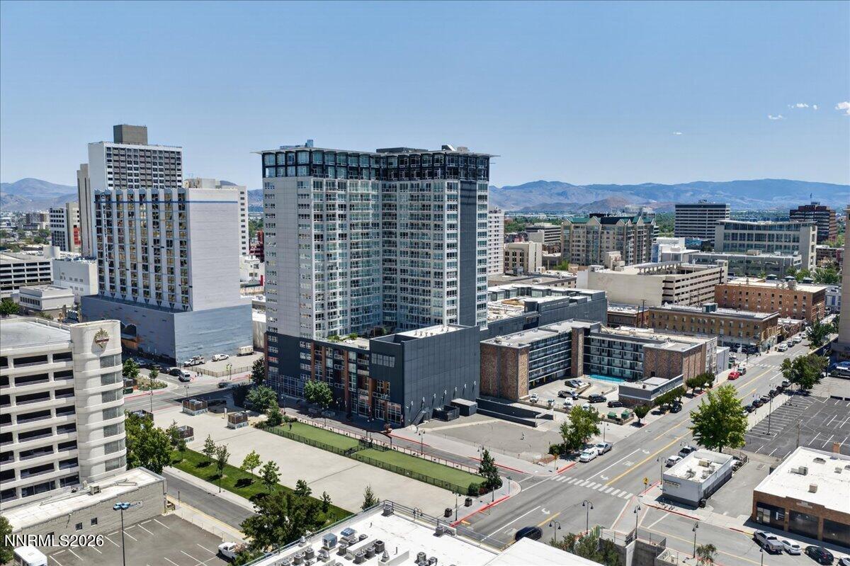 255 N Sierra Street UNIT 606