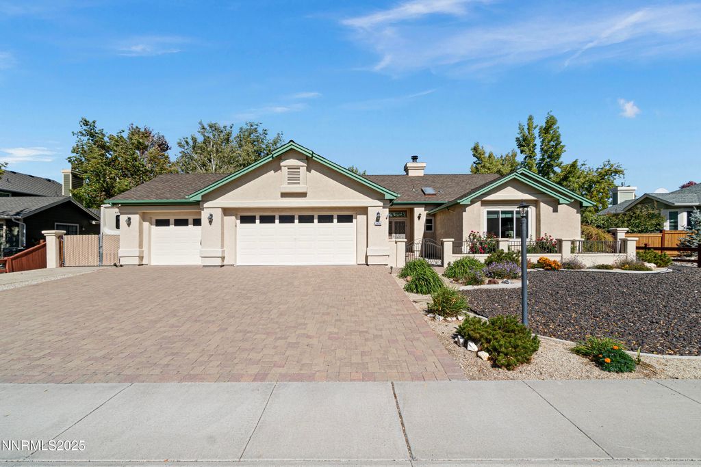Photo of 1216 Pleasantview Drive, Gardnerville, NV 89460 (MLS # 250056952)