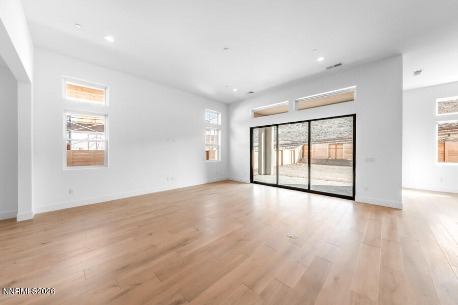 Reno, Nevada, 89511, United States, 3 Bedrooms Bedrooms, ,3 BathroomsBathrooms,Residential,Active,1973297