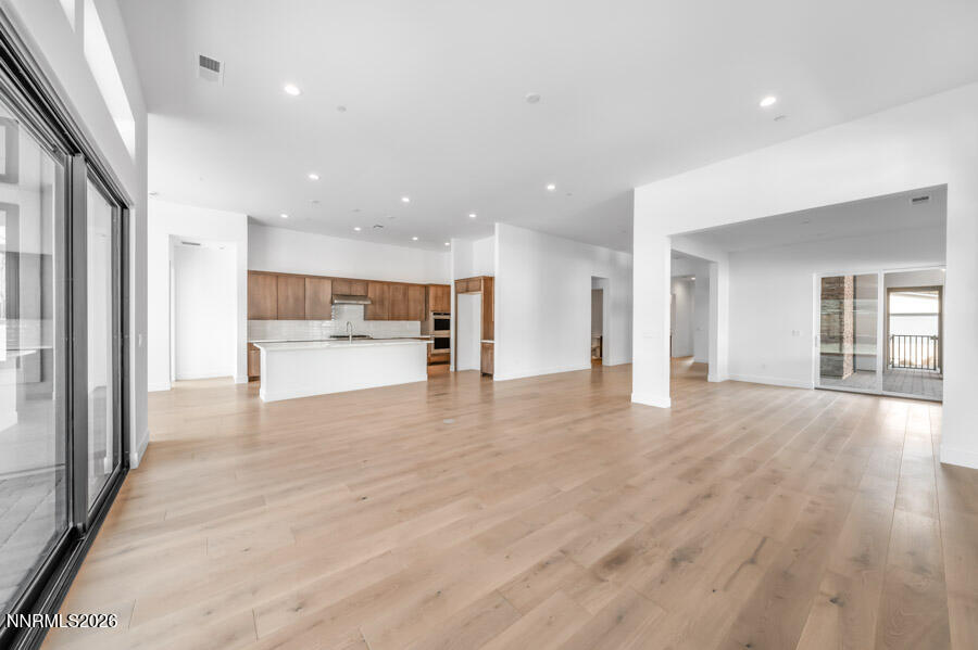 Reno, Nevada, 89511, United States, 3 Bedrooms Bedrooms, ,3 BathroomsBathrooms,Residential,Active,1973297