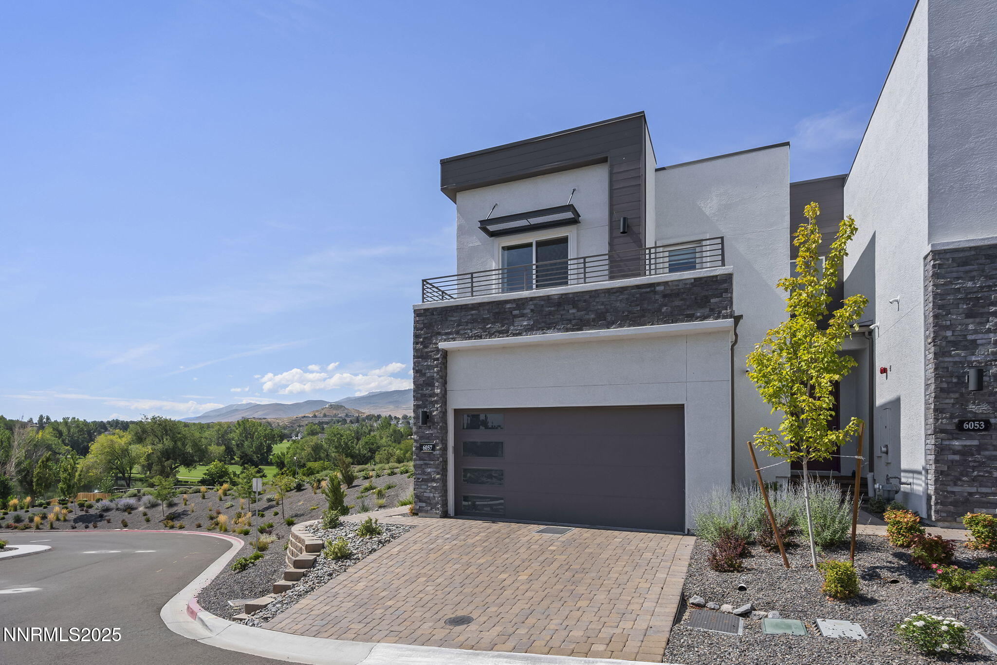 1-web-or-mls-_DSC0289