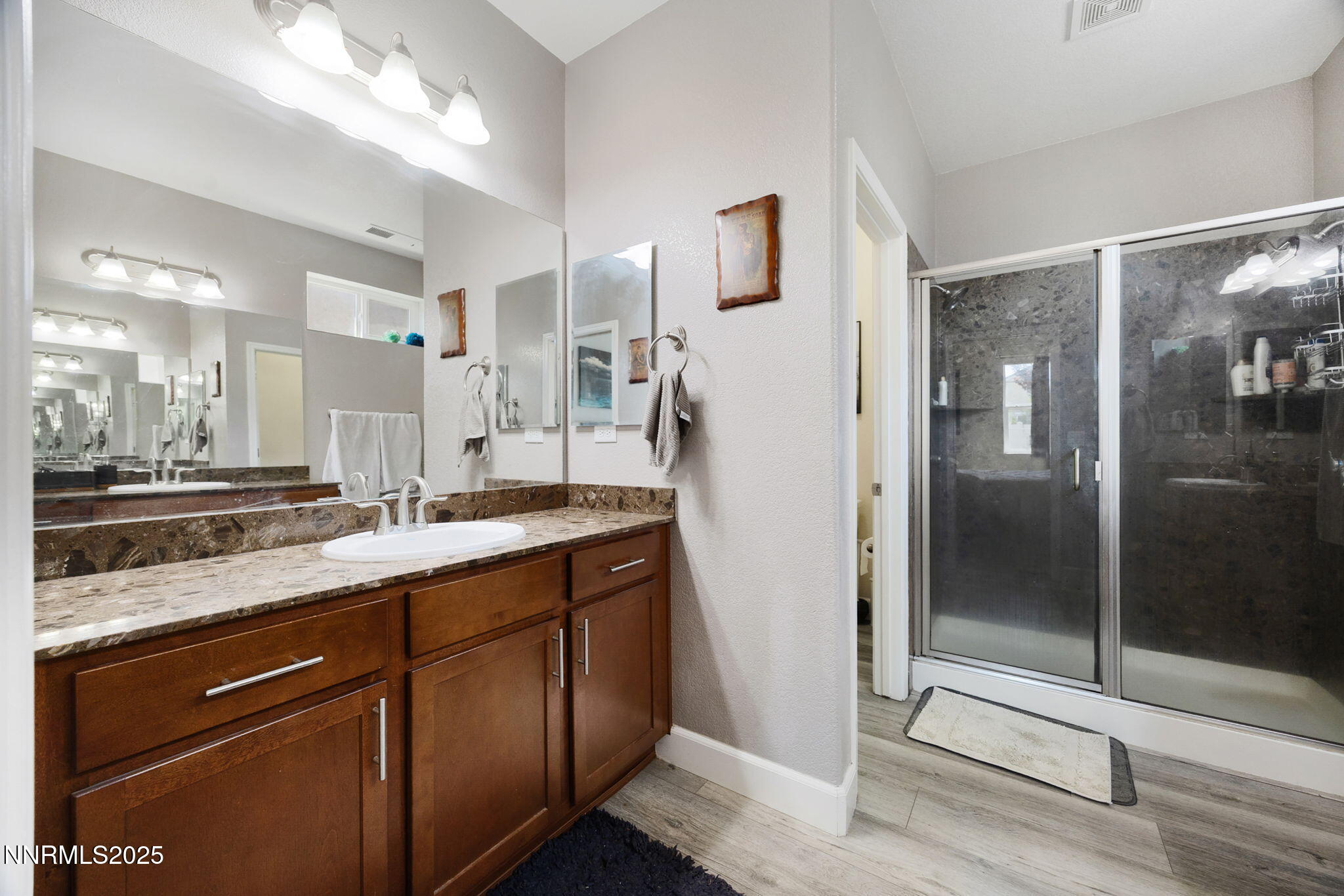 36-web-or-mls-2174 Ceclile Ct_-24