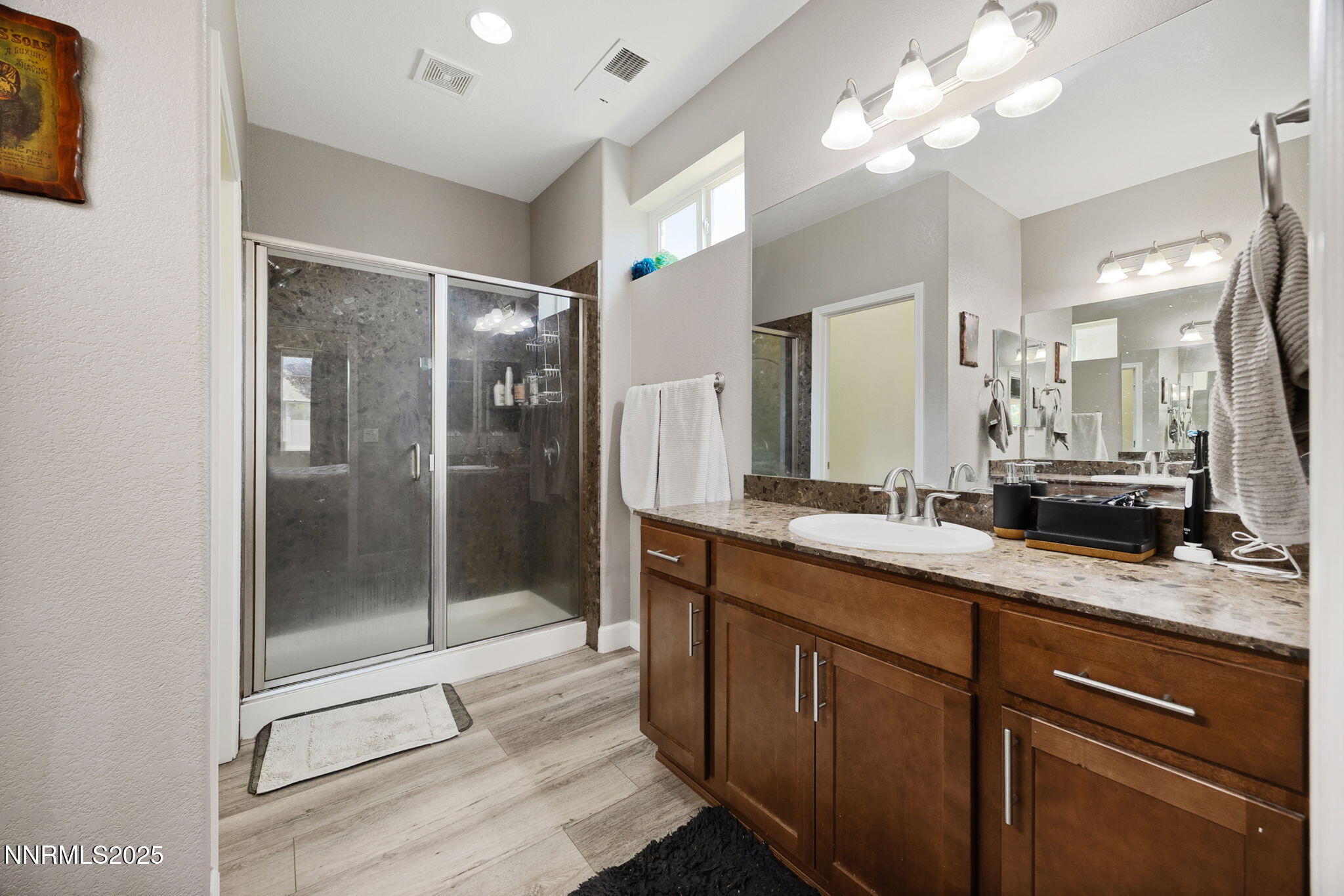 35-web-or-mls-2174 Ceclile Ct_-23