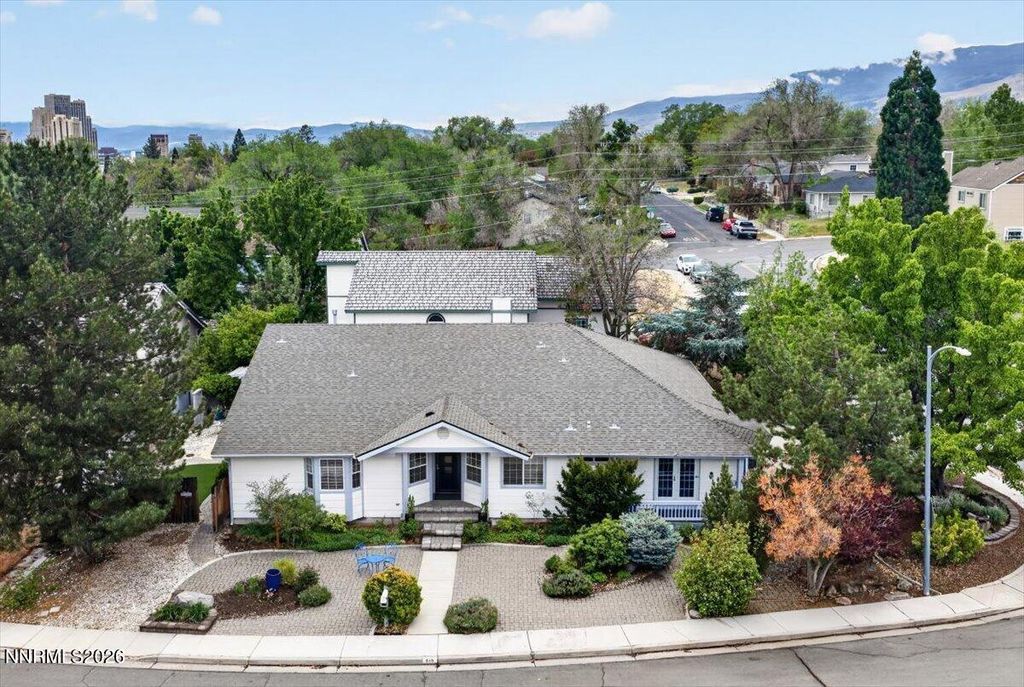 Photo of 510 Citadel Court, Reno, NV 89503 (MLS # 260005615)