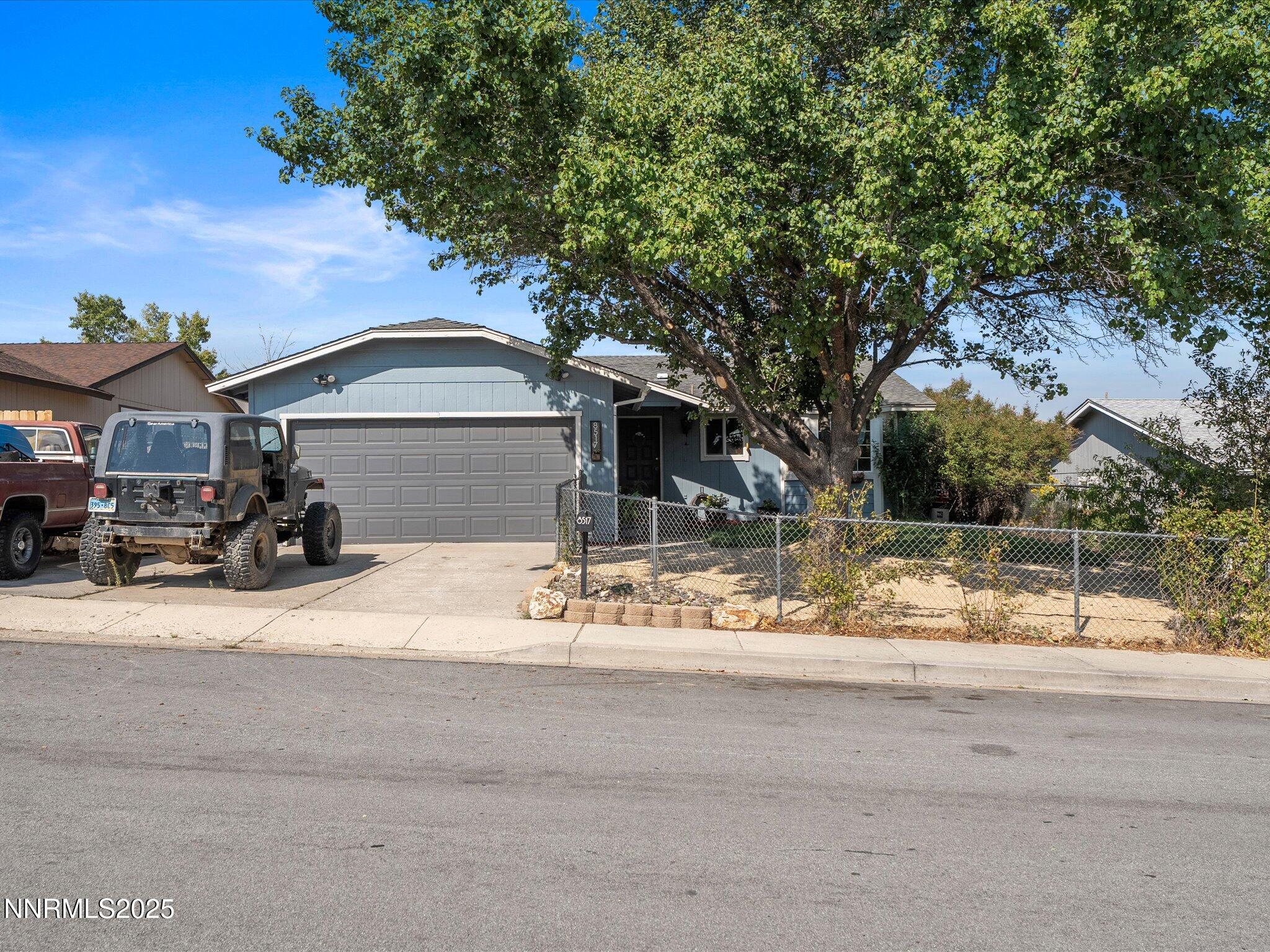 02-8517 Corrigan Way-101