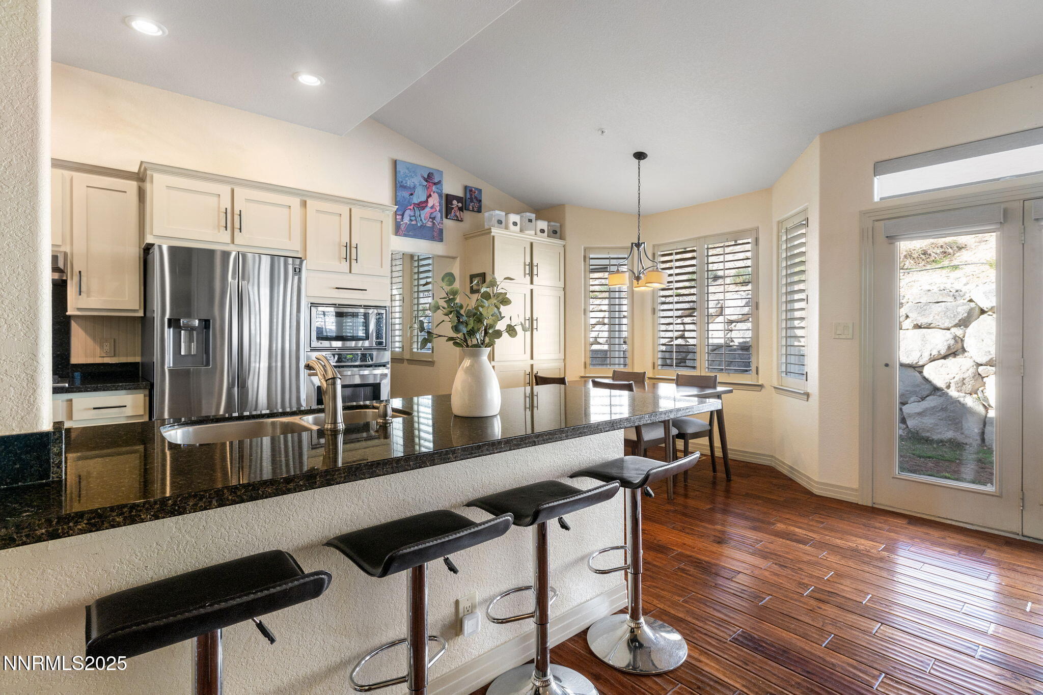 31-web-or-mls-2255 Hogan ct-32