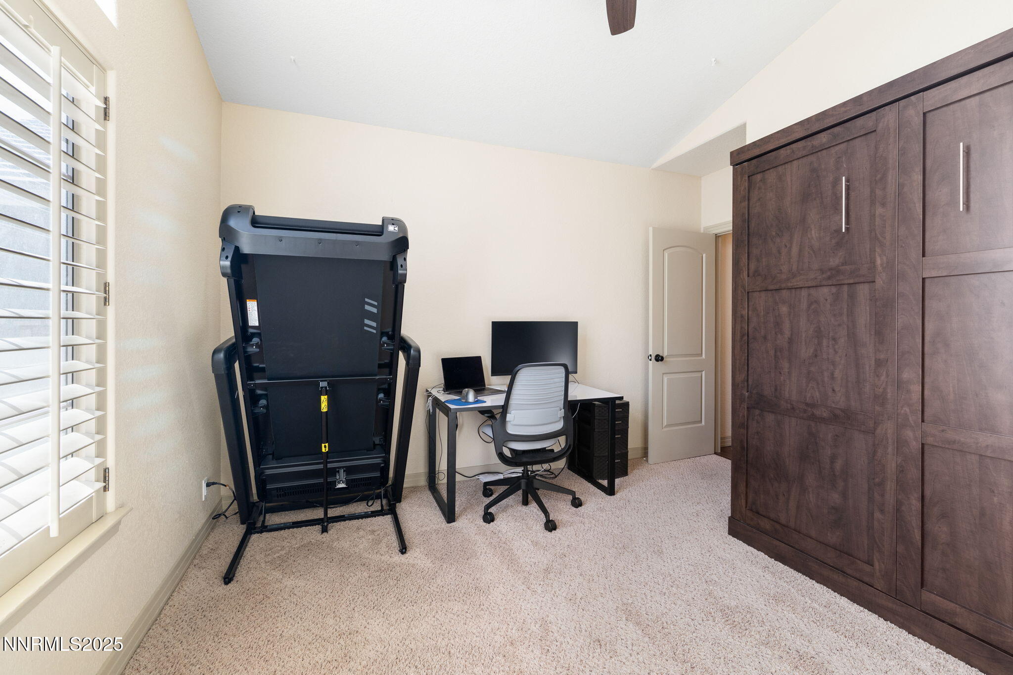 20-web-or-mls-2255 Hogan ct-21