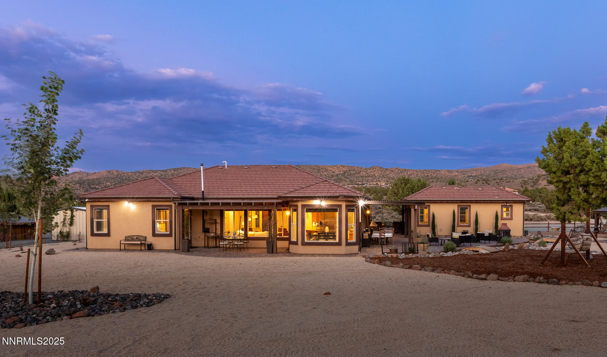 6805 Sage Canyon- Back Twilight