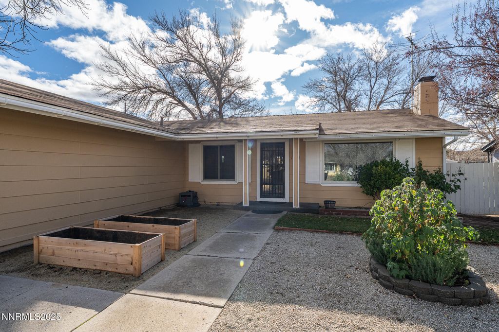 Photo of 1411 Shady Oak Drive, Carson City, NV 89701 (MLS # 260000195)