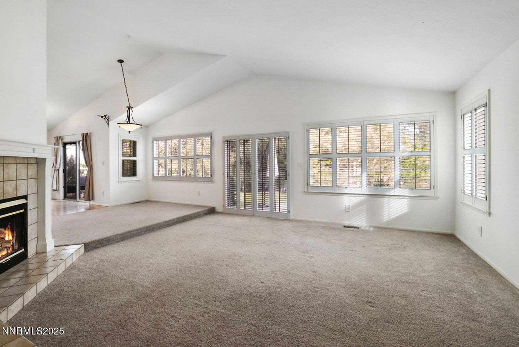 1-web-or-mls-Kyles House-2