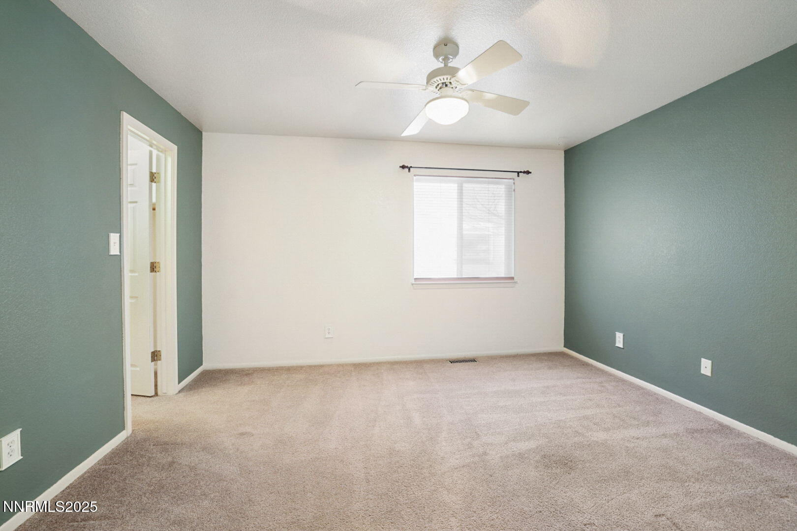 12-web-or-mls-Kyles House-14