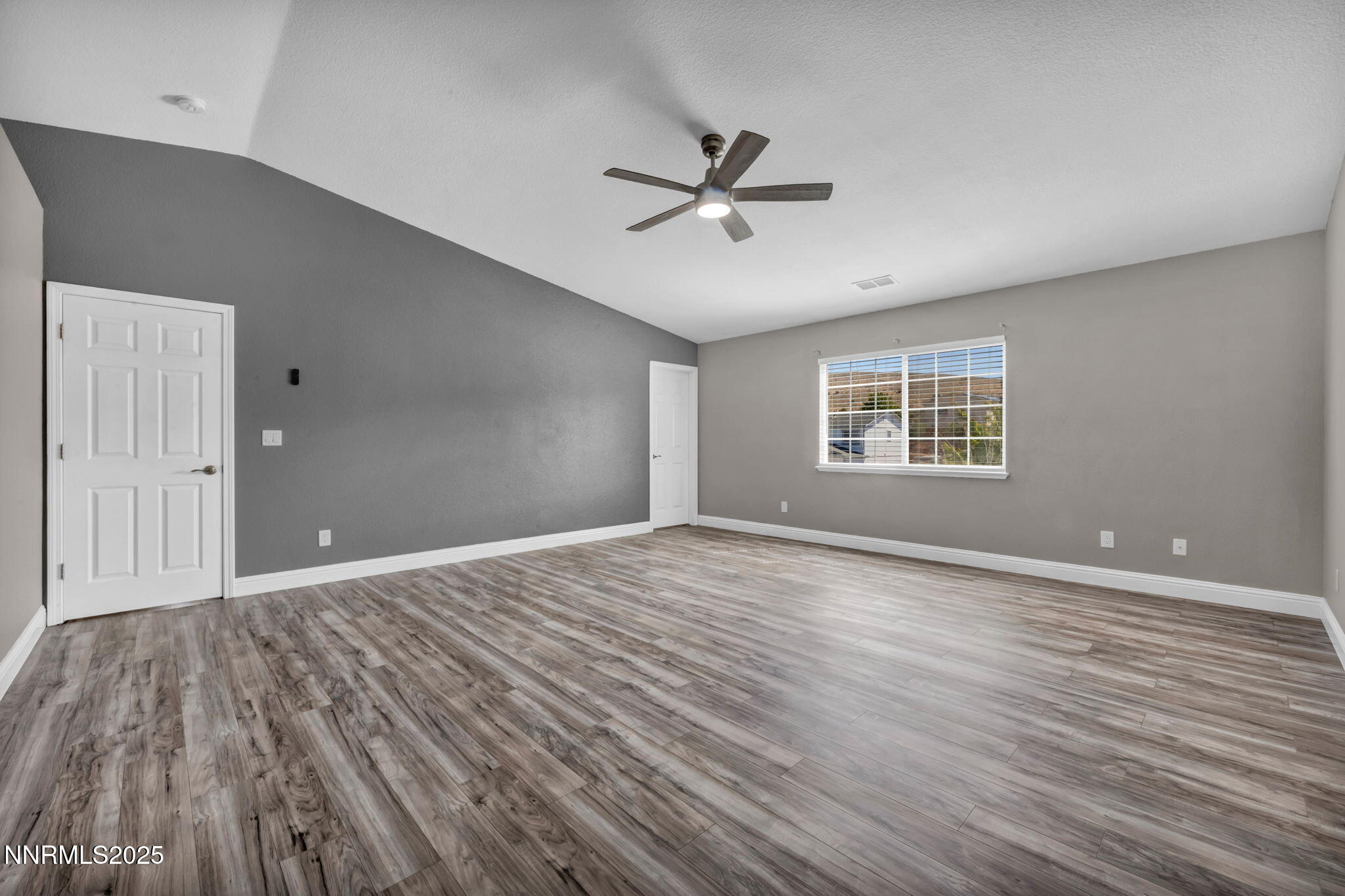 38-web-or-mls-17391-crystal-canyon-blvd