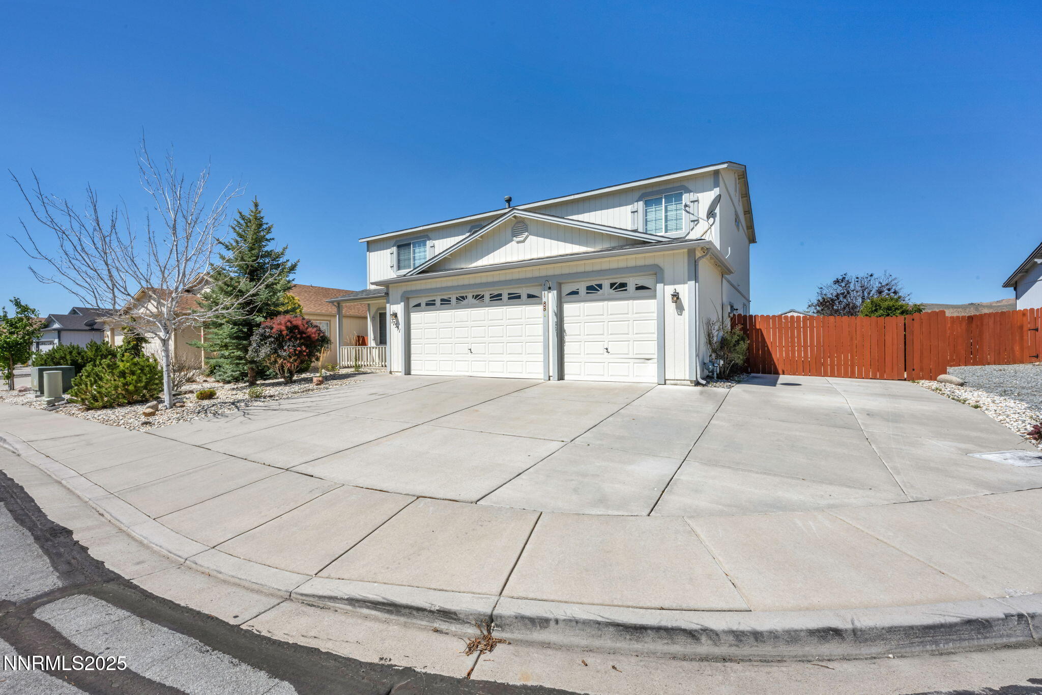 4-web-or-mls-17391-crystal-canyon-blvd