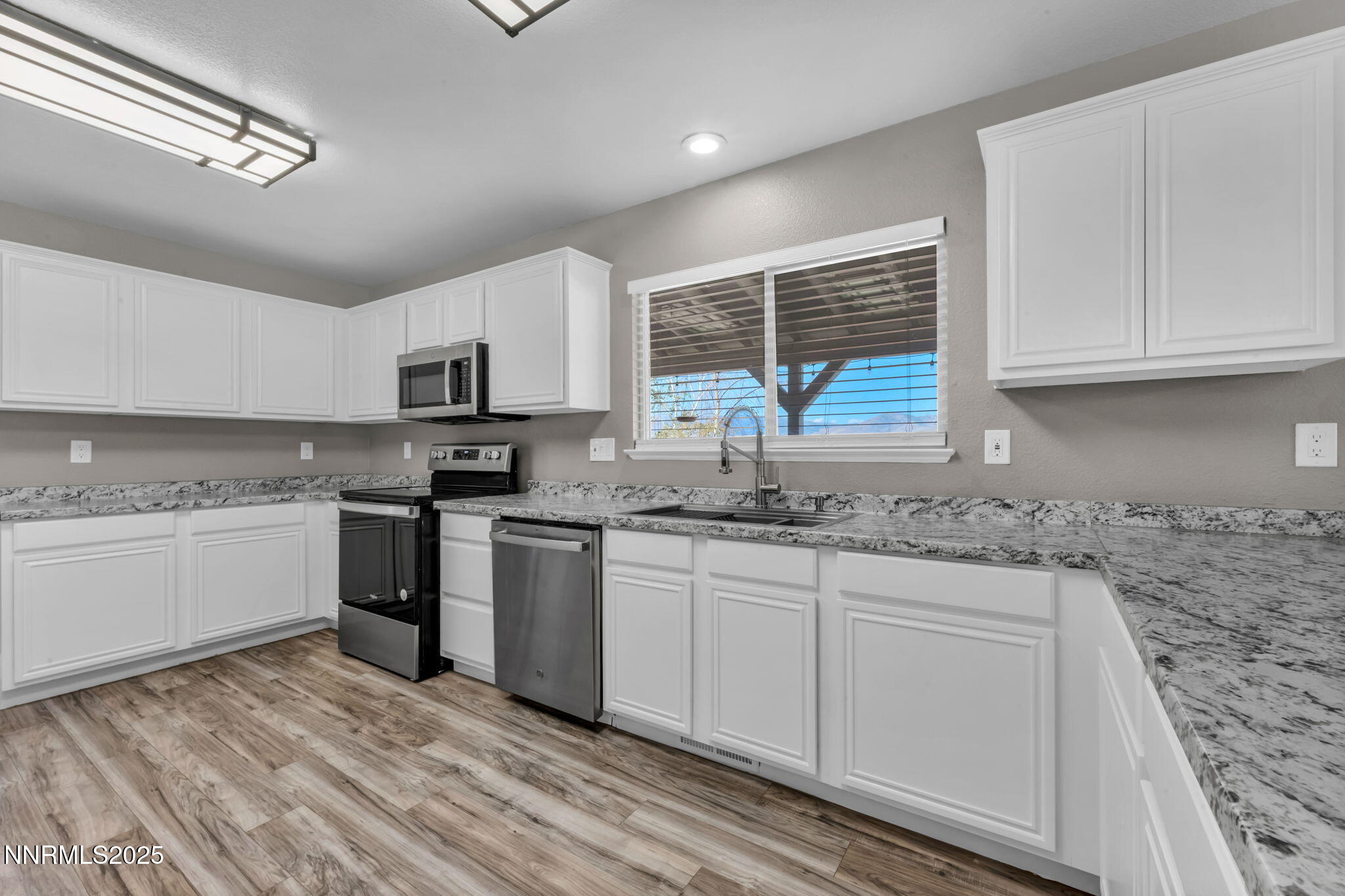 59-web-or-mls-17391-crystal-canyon-blvd