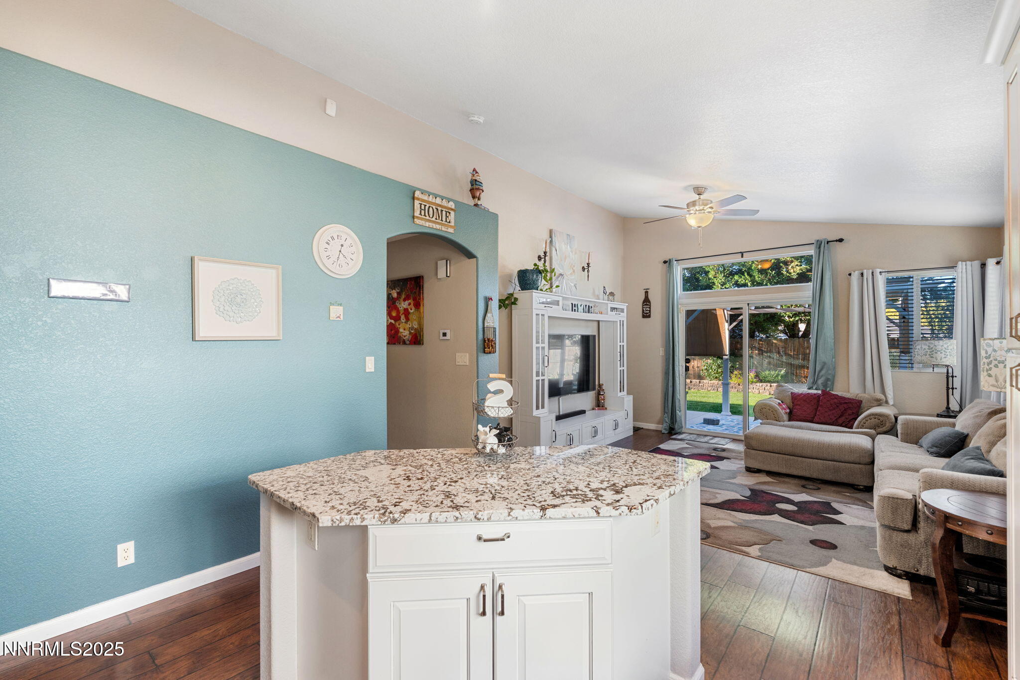 16-web-or-mls-DSC00353