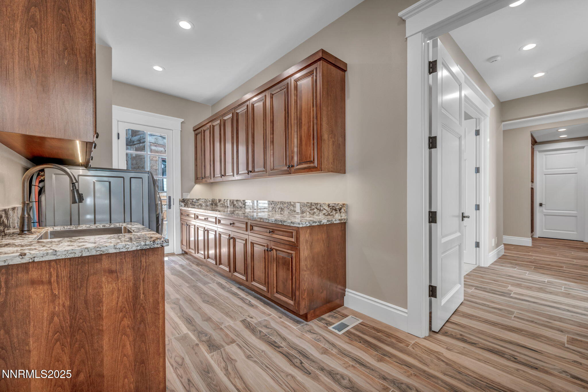 104-web-or-mls-6145-triple-crown-dr