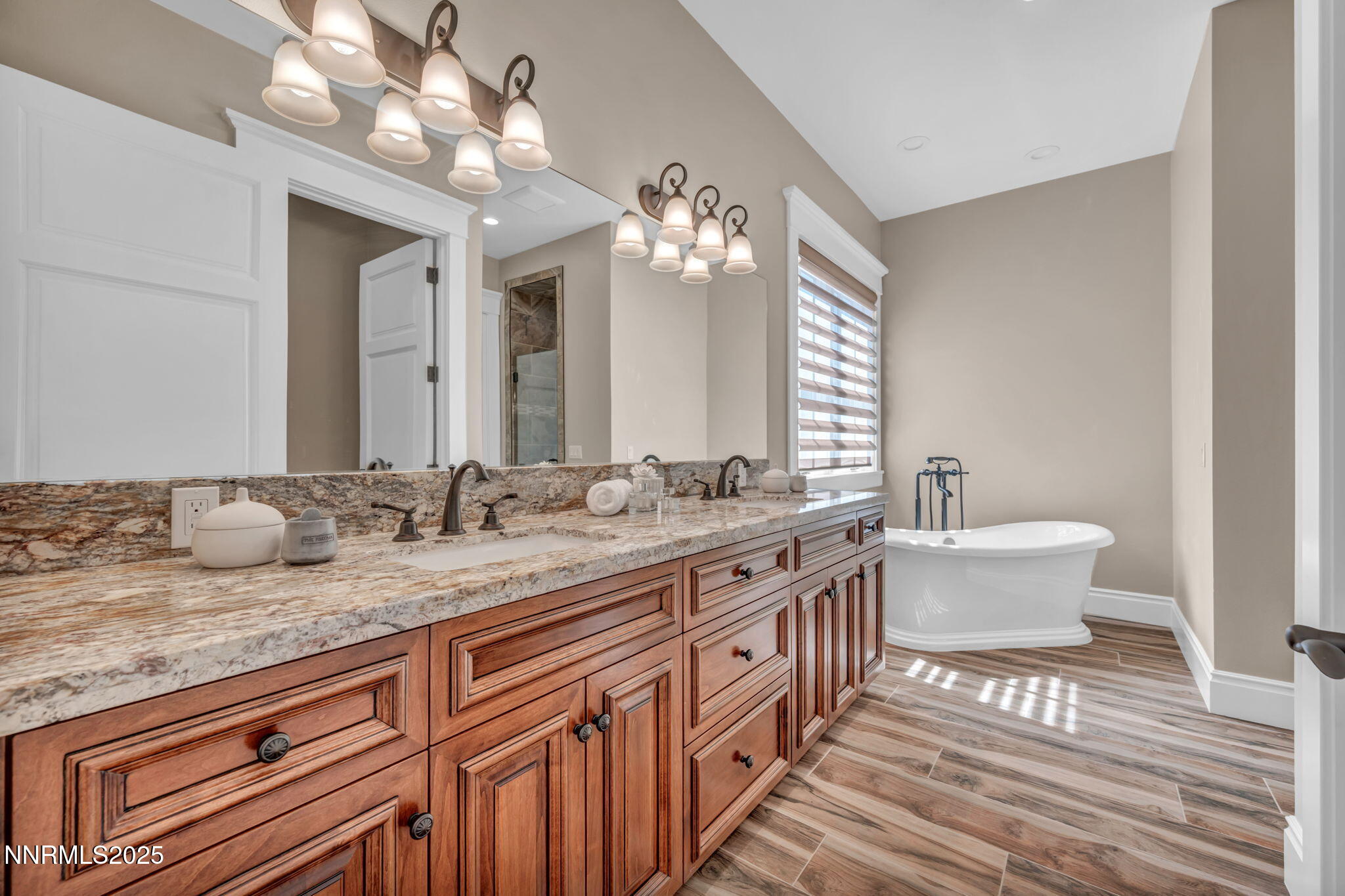 108-web-or-mls-6145-triple-crown-dr