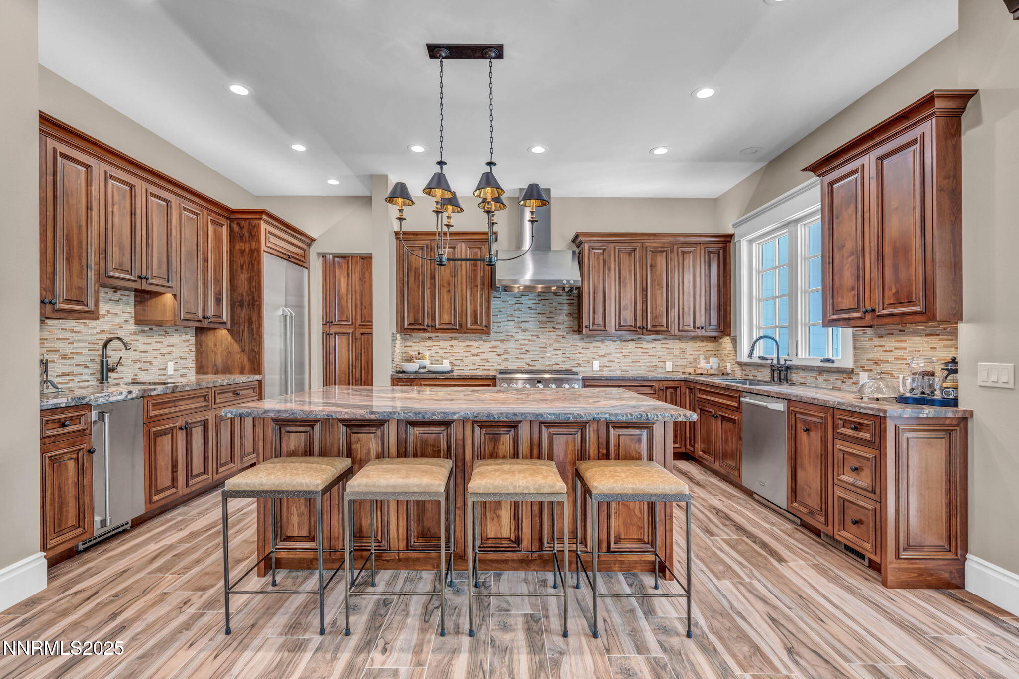 121-web-or-mls-6145-triple-crown-dr