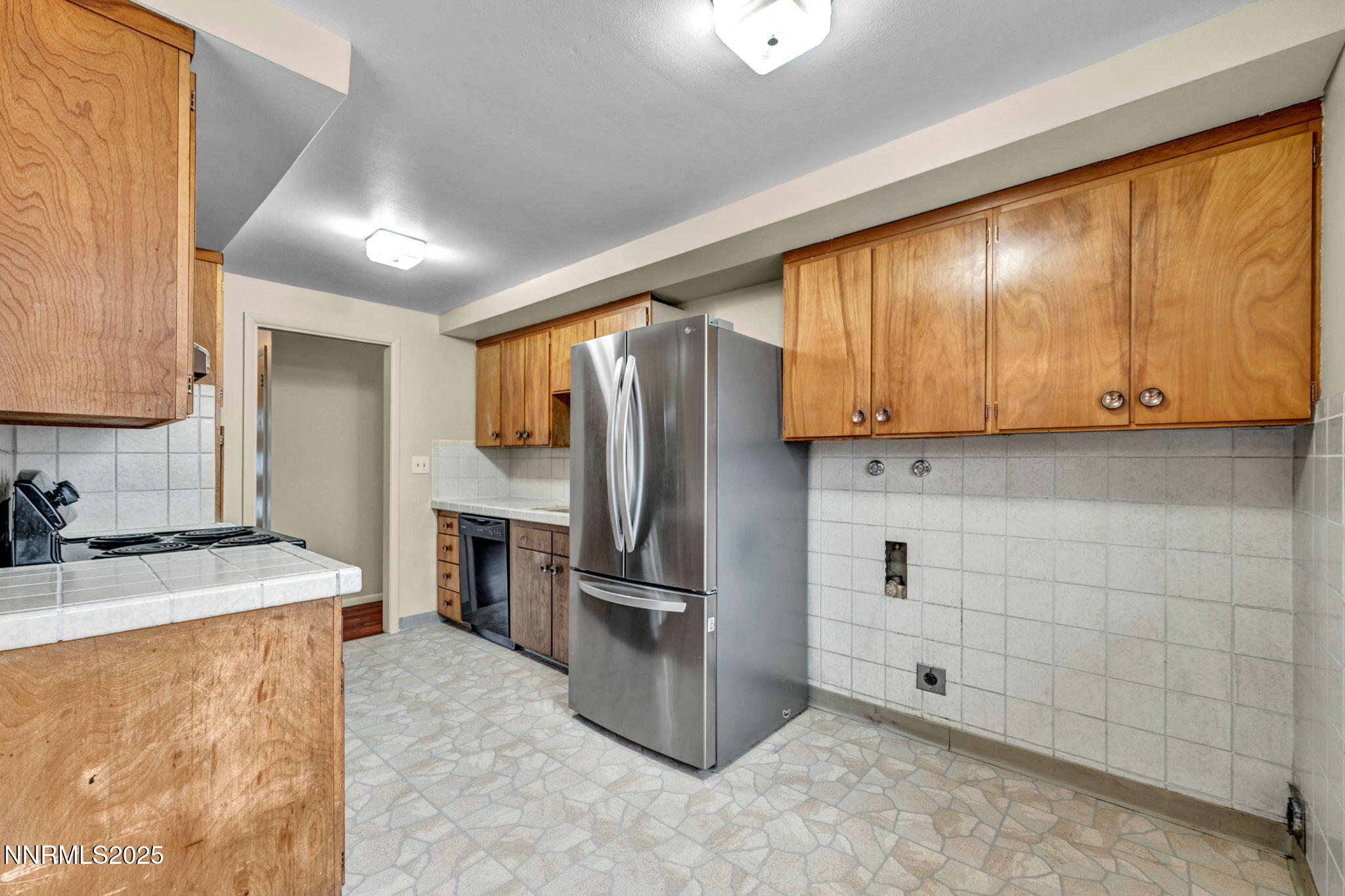 21-web-or-mls-2260-w-6th-st