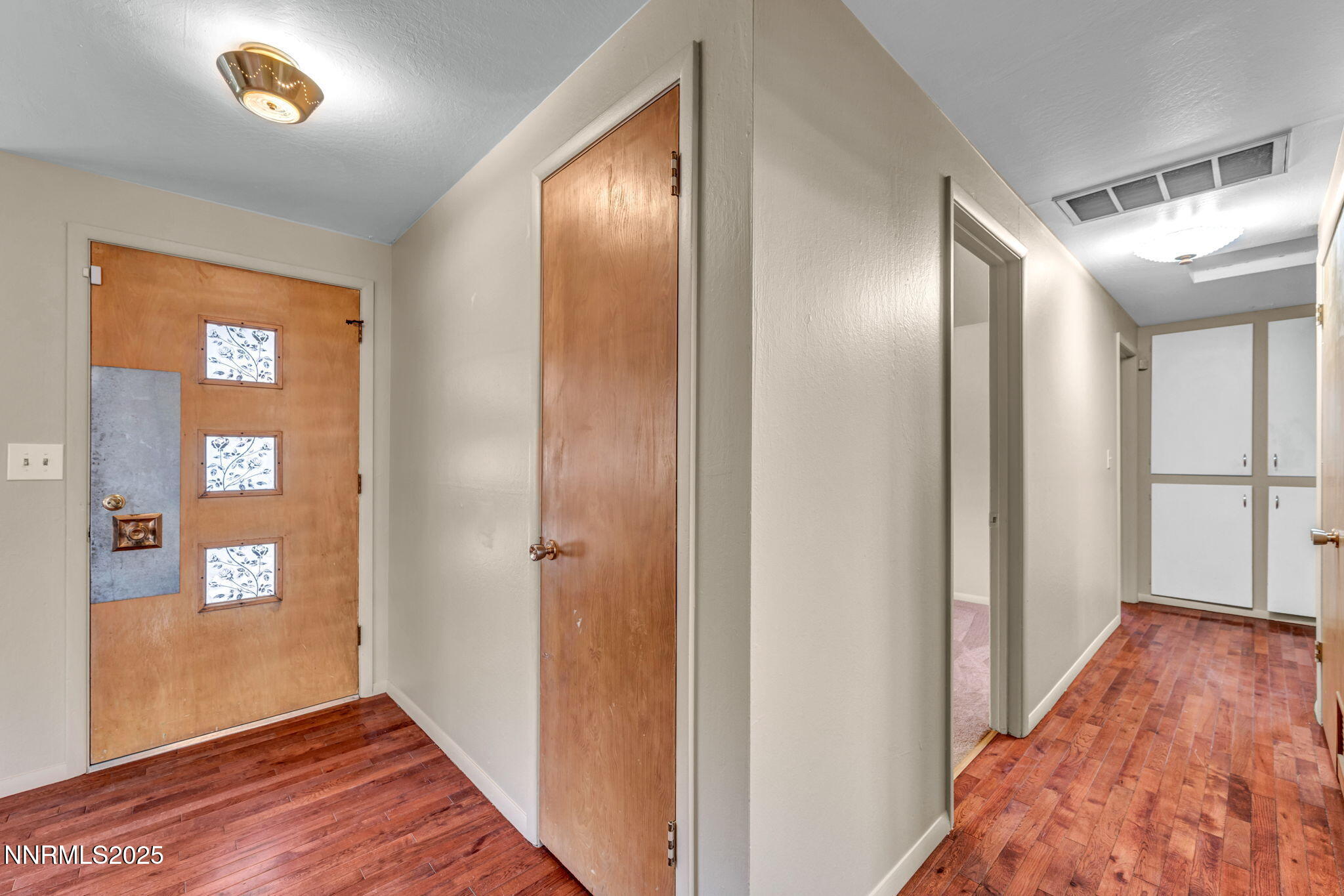 29-web-or-mls-2260-w-6th-st