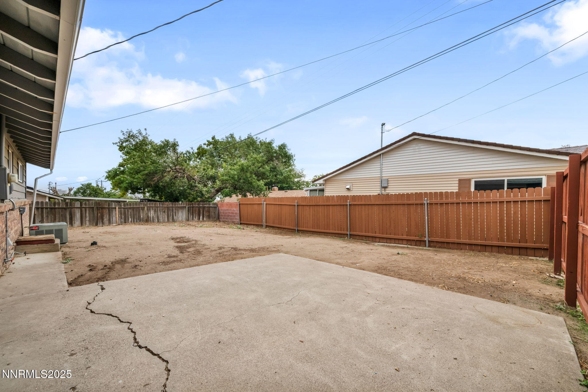 8-web-or-mls-2260-w-6th-st