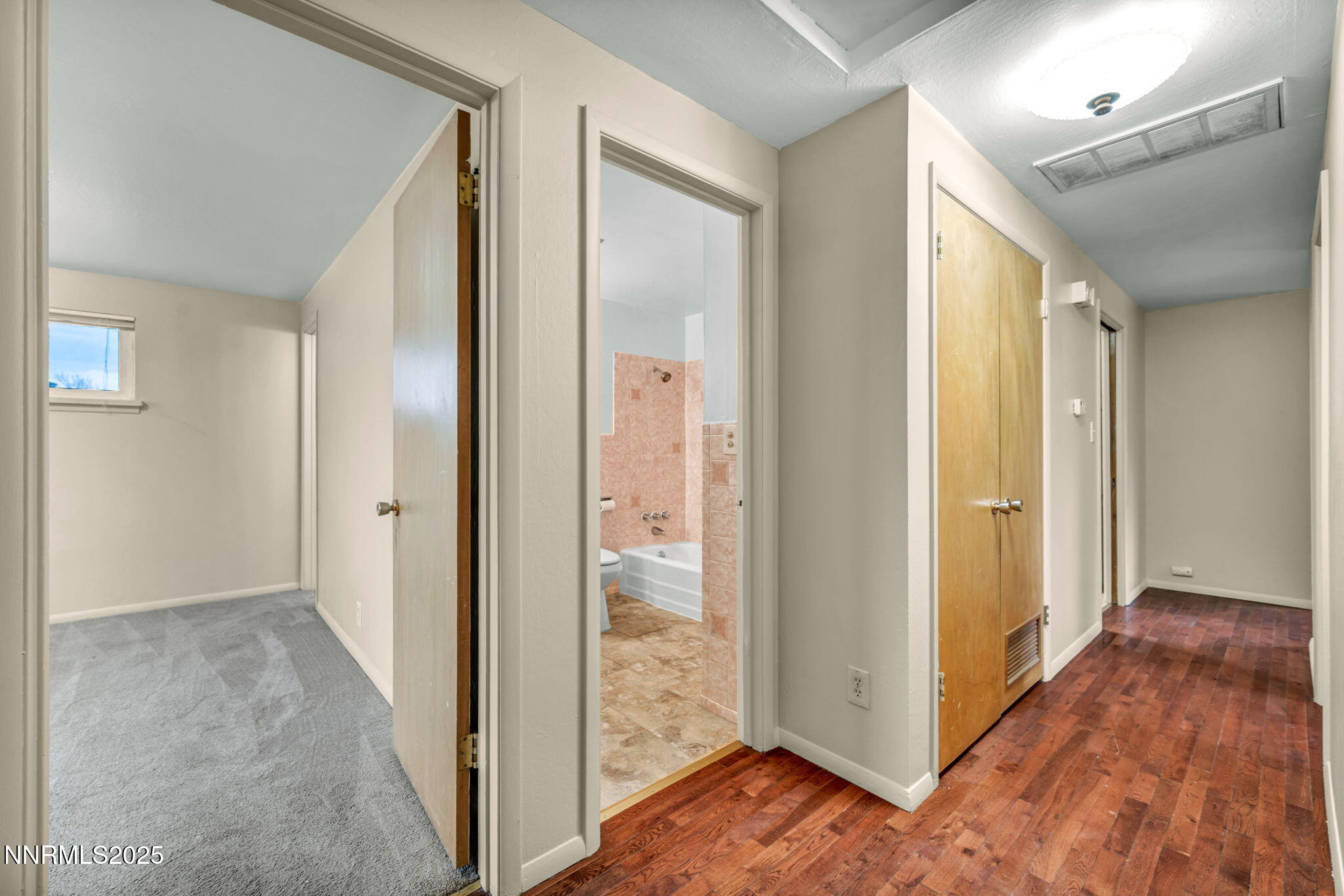 30-web-or-mls-2260-w-6th-st