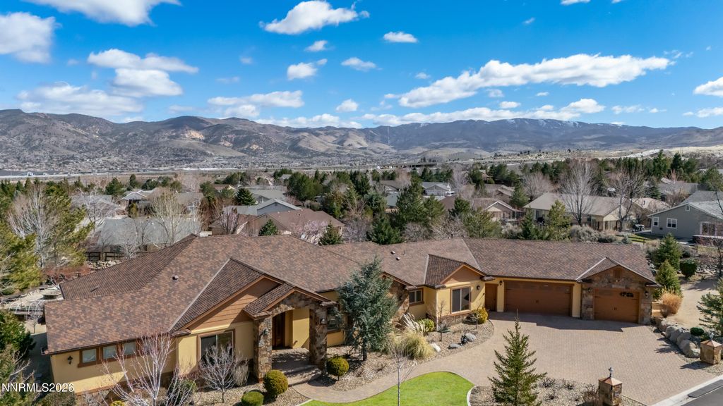 Photo of 16070 River Oaks Court, Reno, NV 89511 (MLS # 260002521)