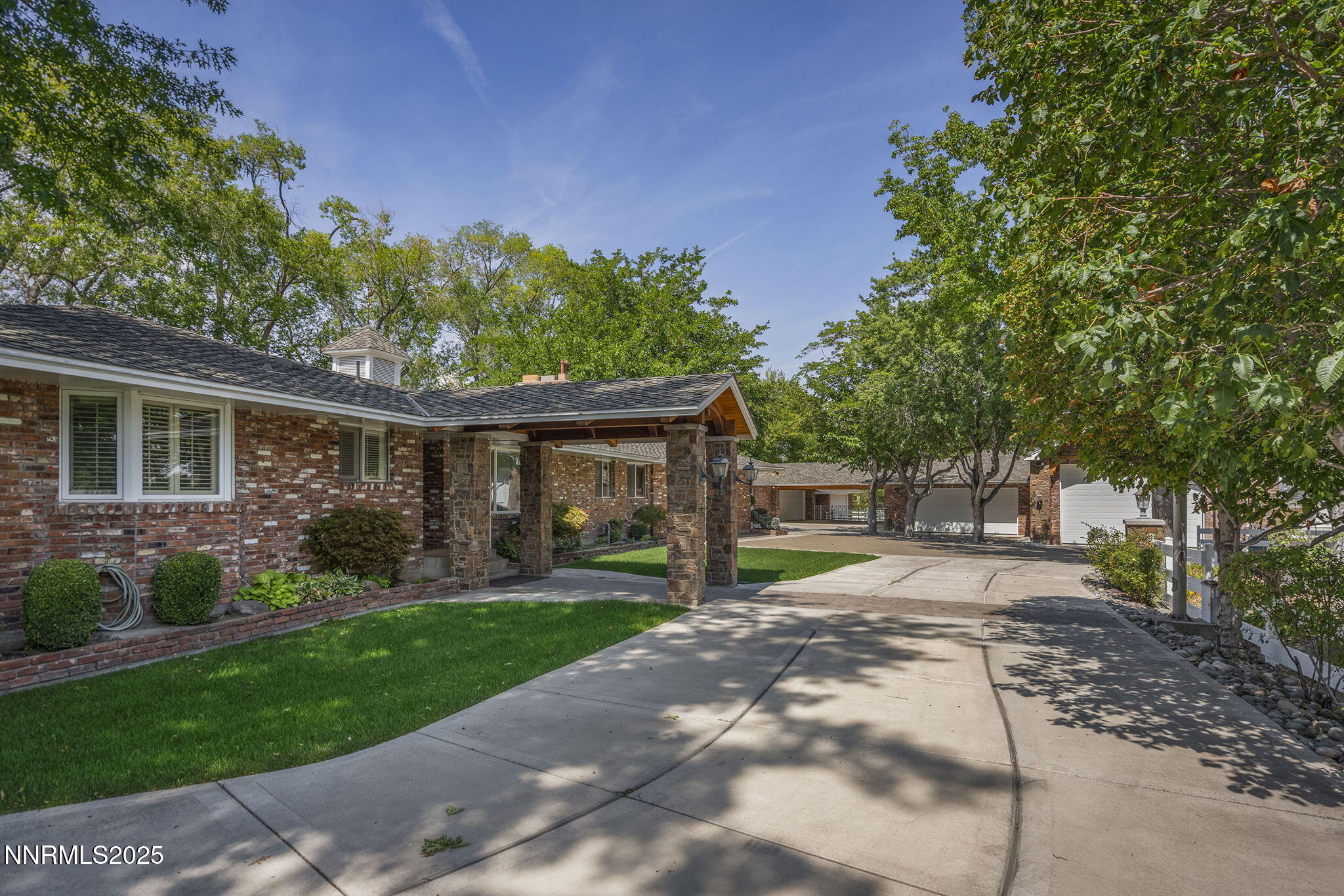 2-web-or-mls-_DSC0377