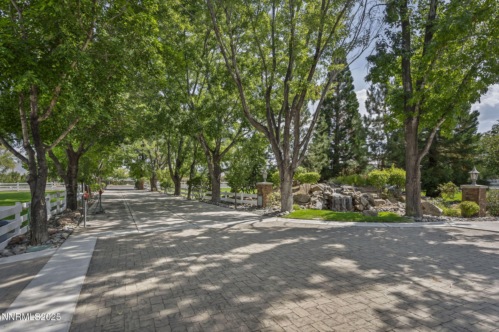 6-web-or-mls-_DSC0442