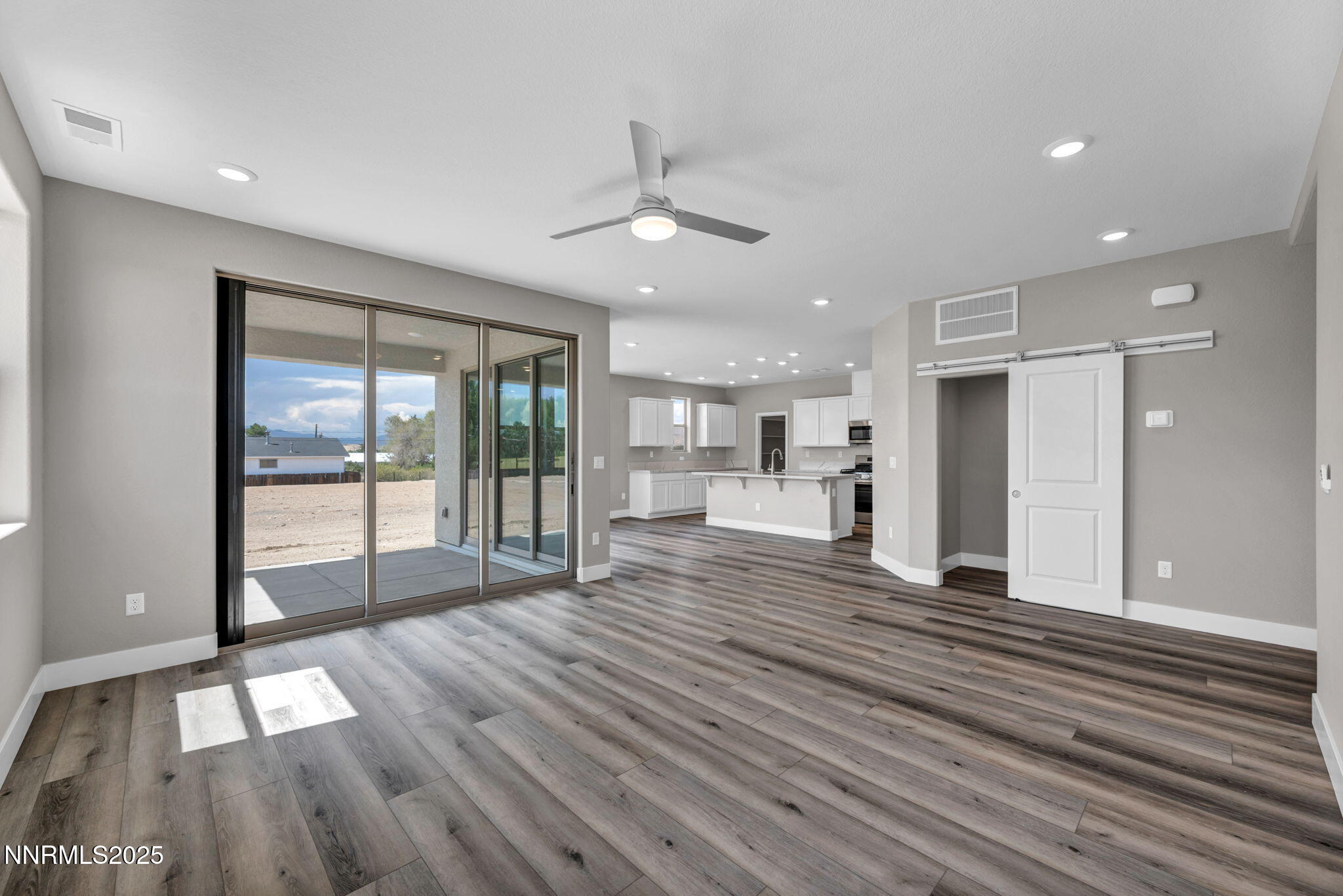 31-web-or-mls-754-shimmer-ct