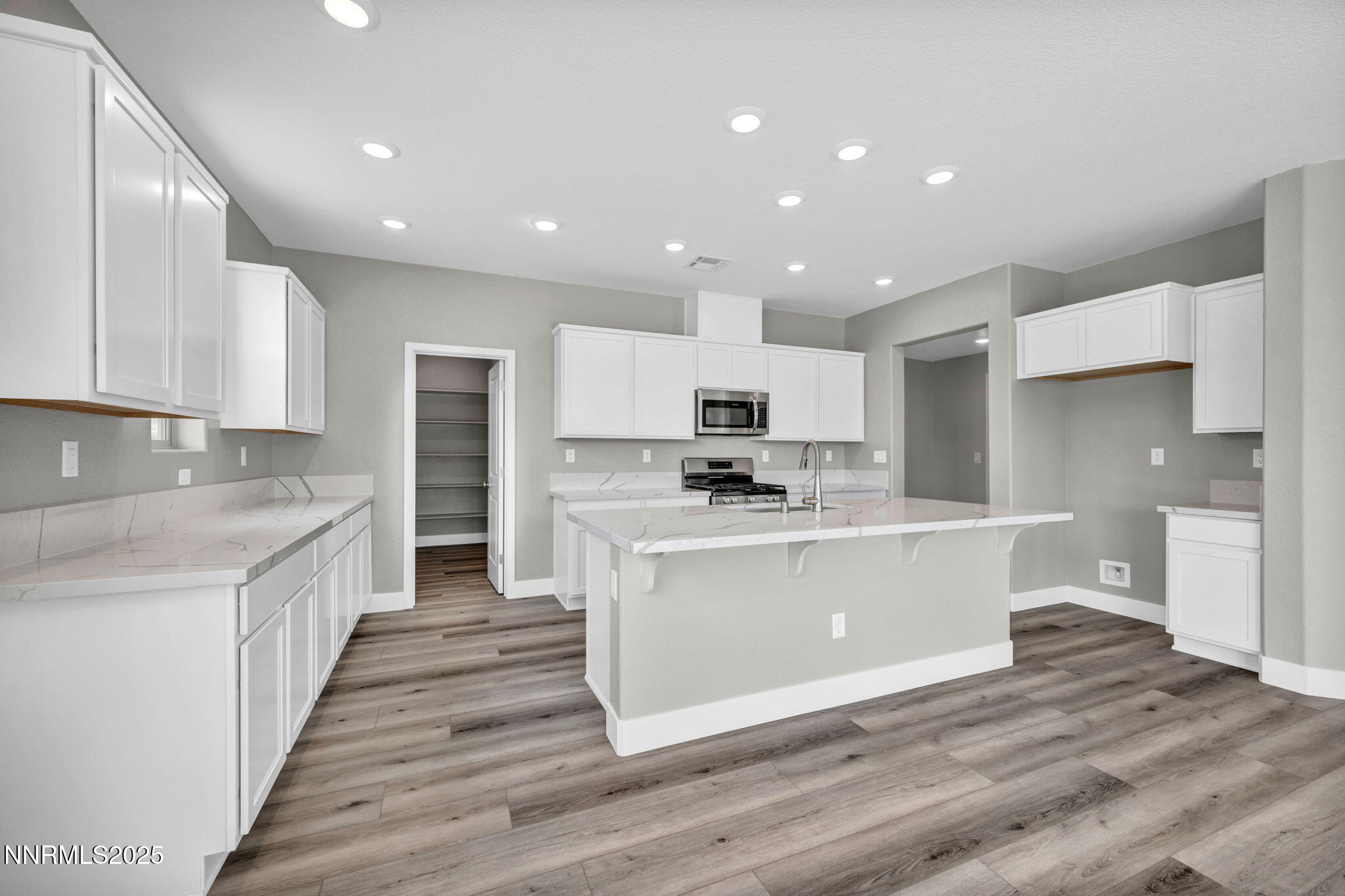 26-web-or-mls-754-shimmer-ct