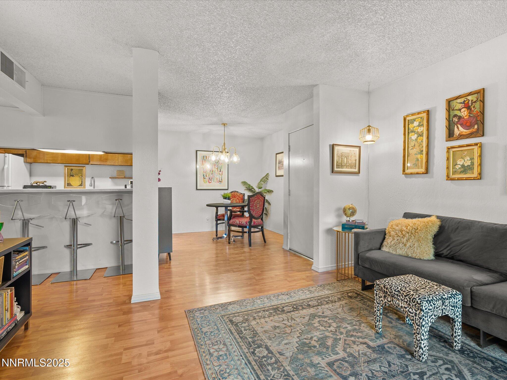 11-2955 Lakeside Dr-107