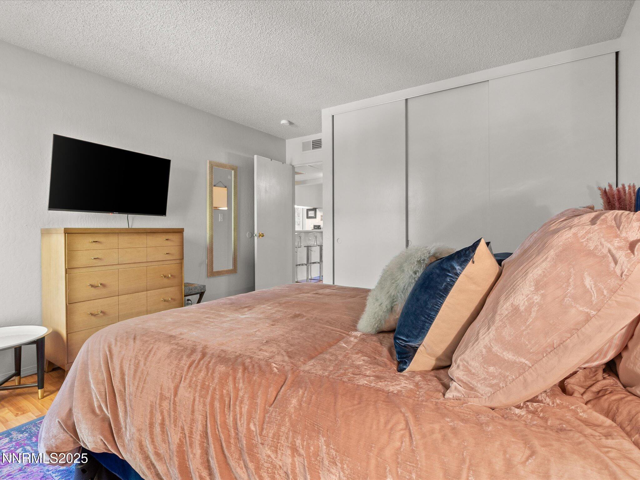 25-2955 Lakeside Dr-121