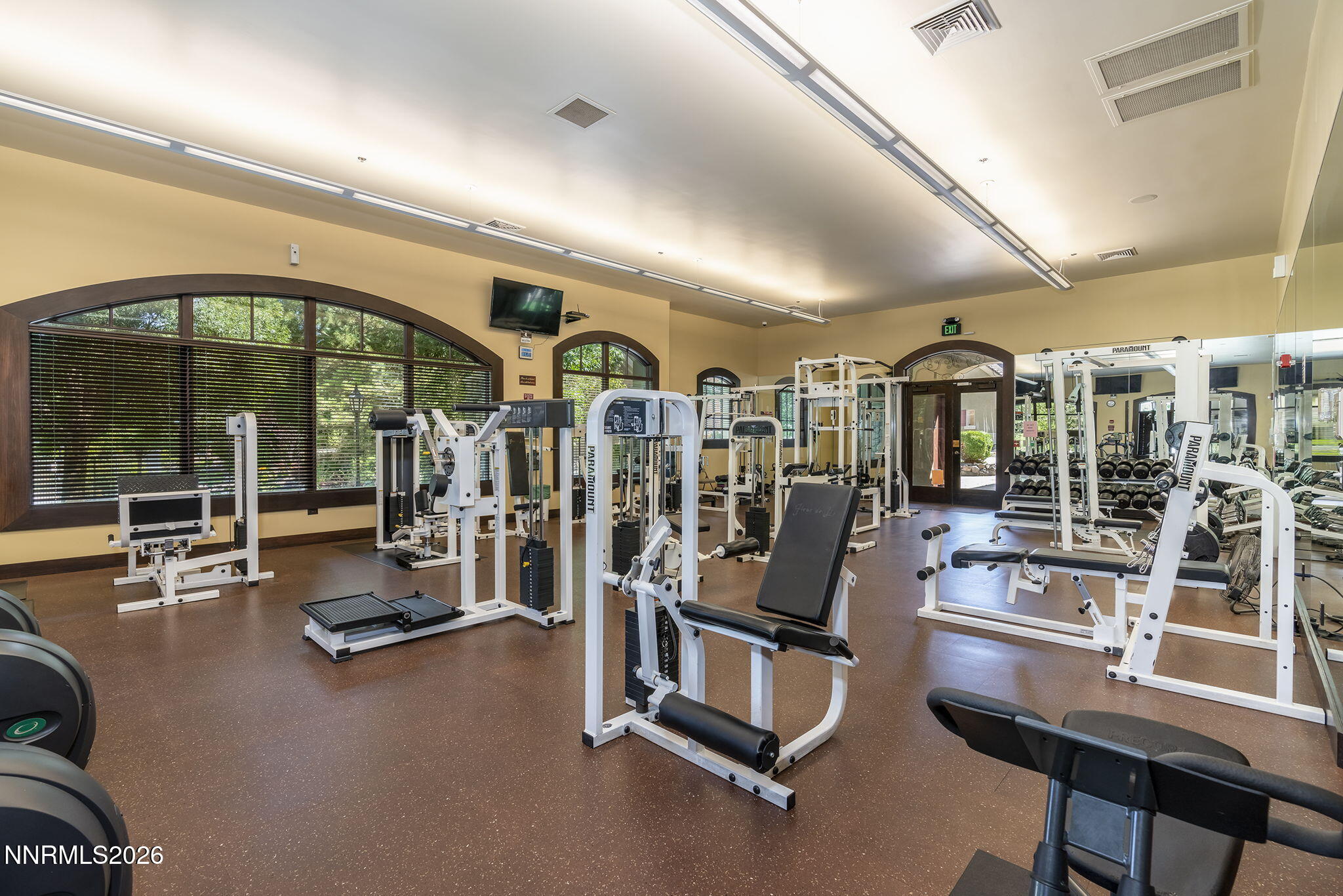 35-web-or-mls-print_Amenity 12