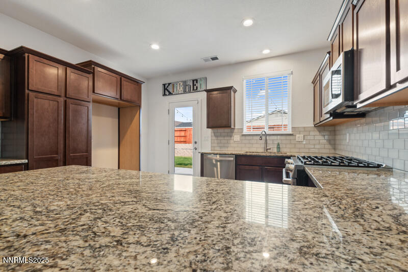 18697 Ginny Creek Ct (8 of 24)