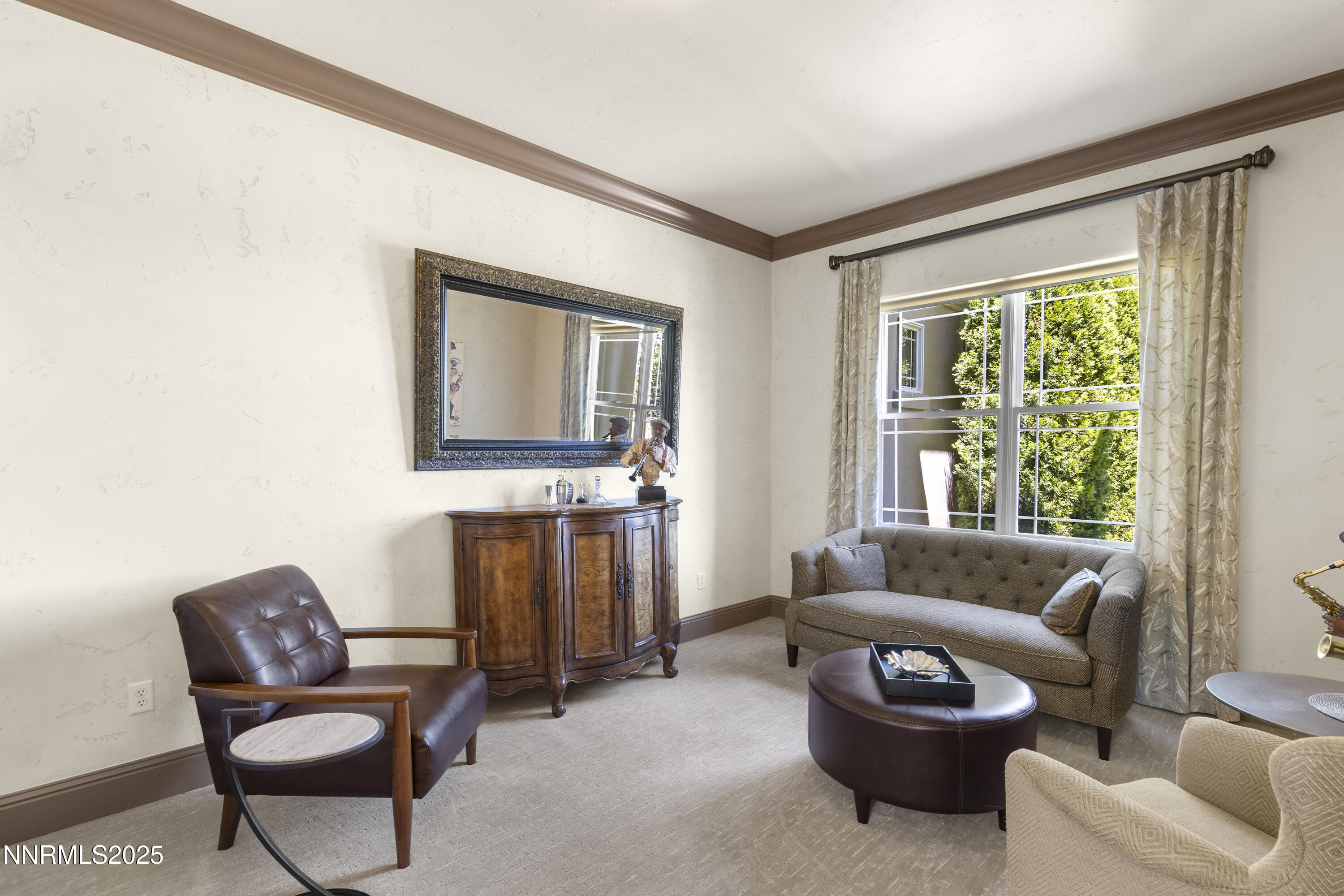 Black Eagle Sitting Area