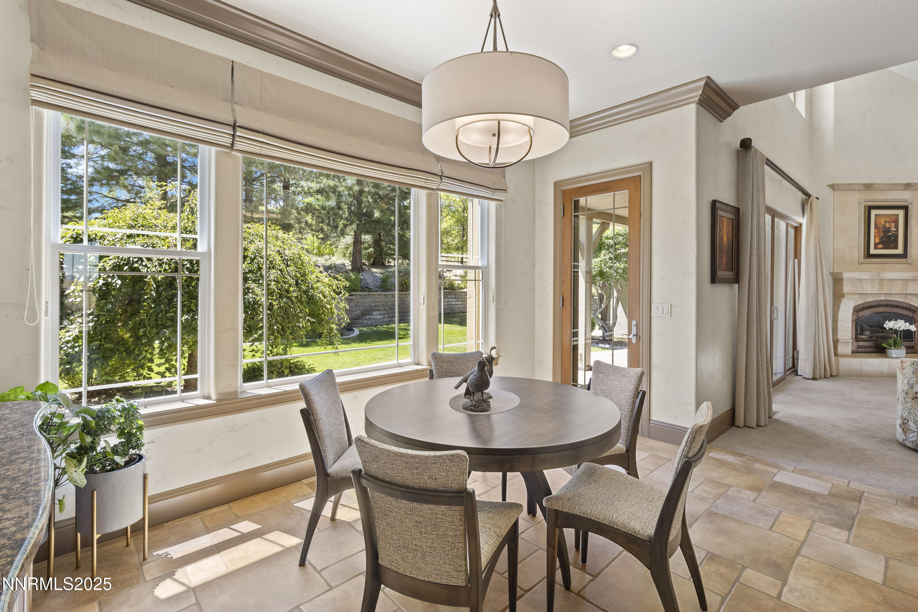 Black Eagle Kitchen Nook 1