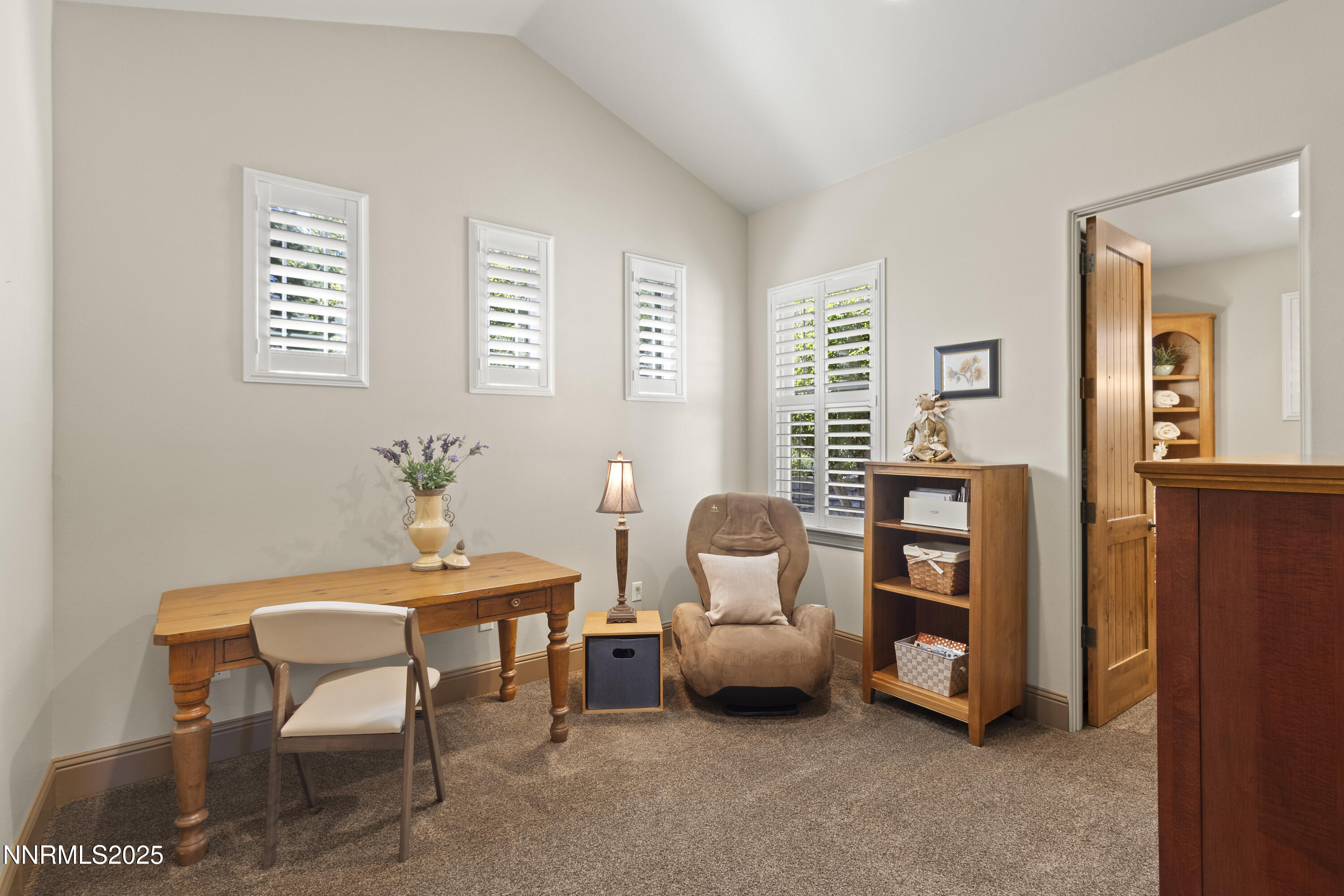 Black Eagle Bedroom 2