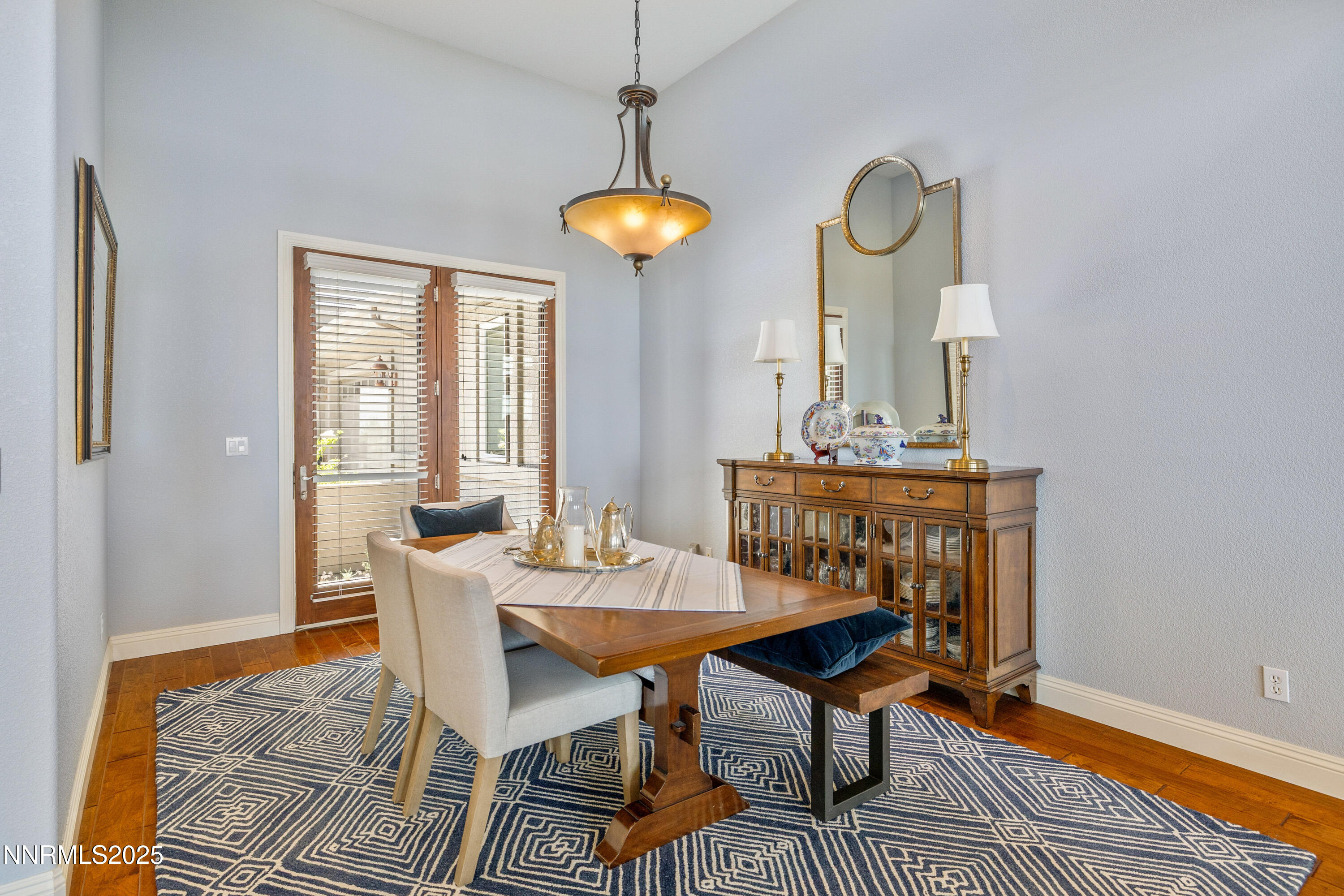 013_8-print-3639_silver_vista-9_393