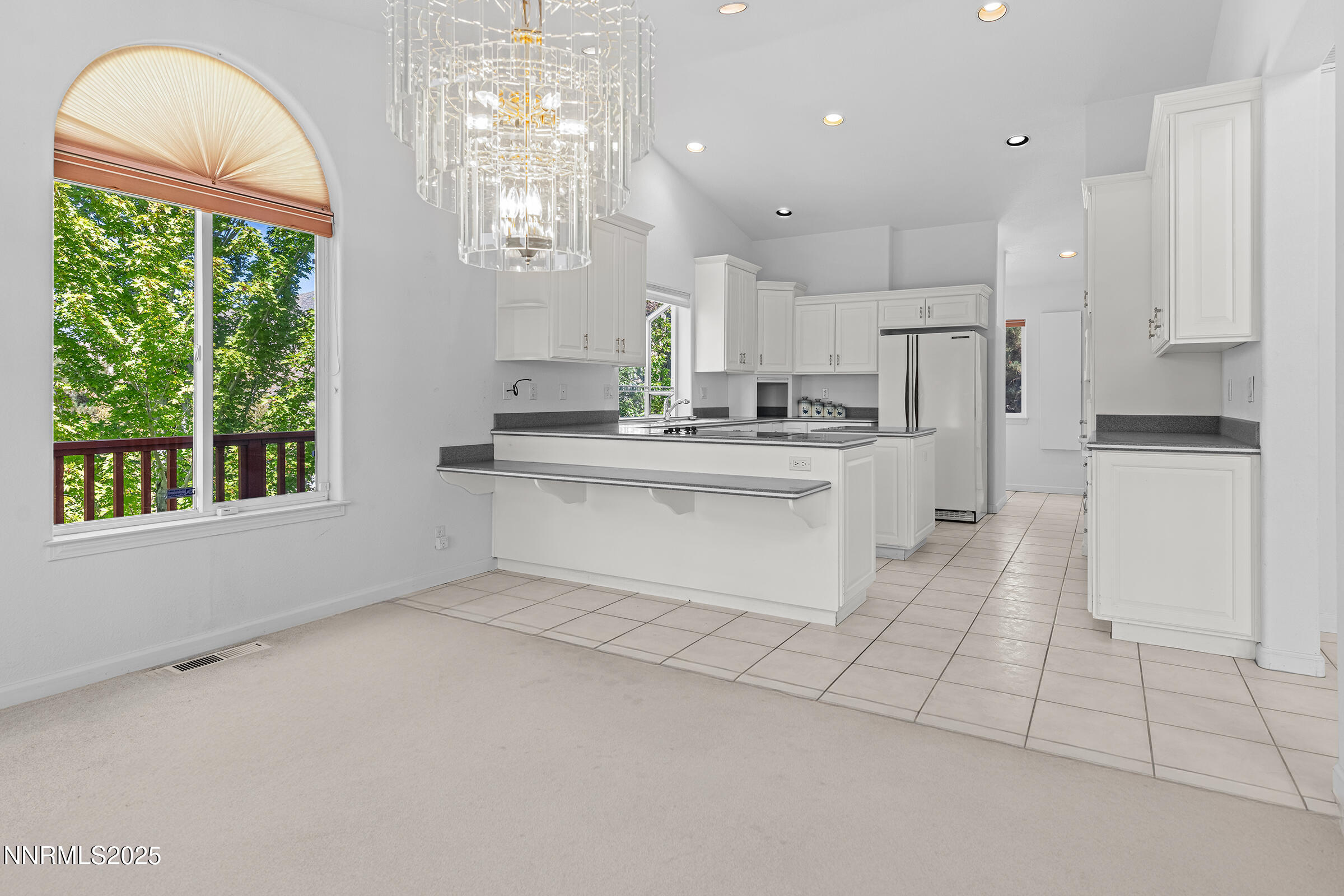 1595 Lindsay Lane